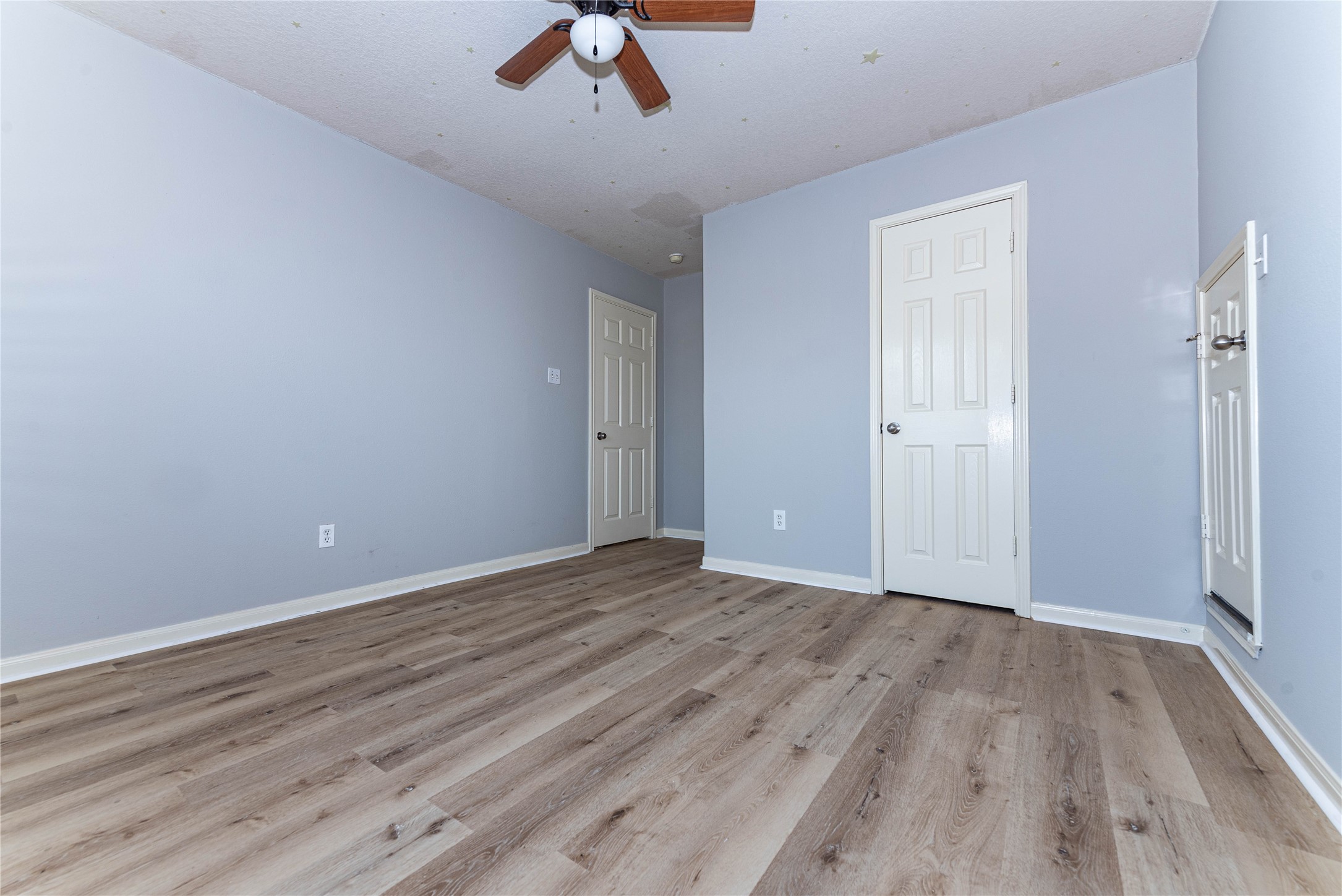 20106 Lakespire Drive Property Photo 26