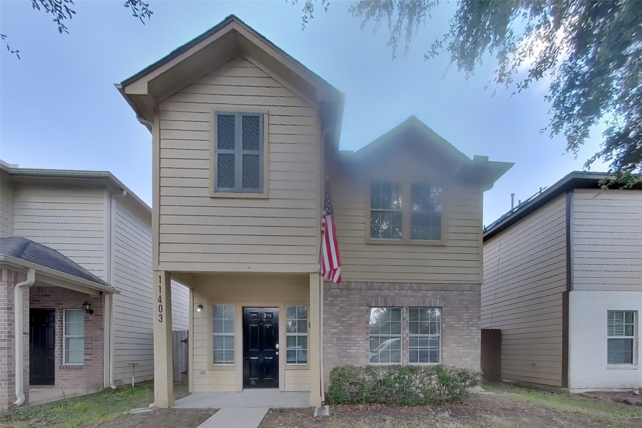 11403 Carla Street Property Photo 1