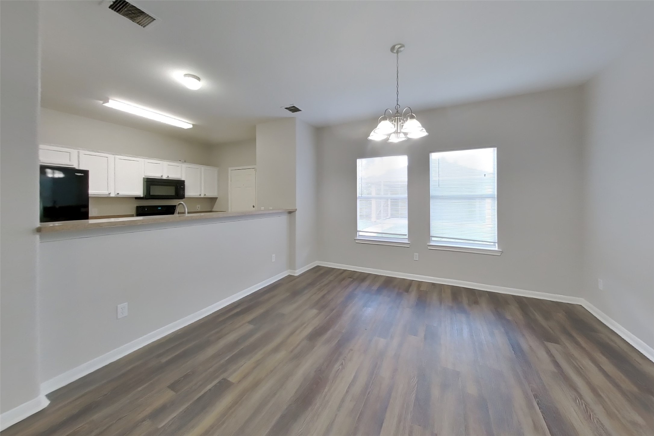 11403 Carla Street Property Photo 5
