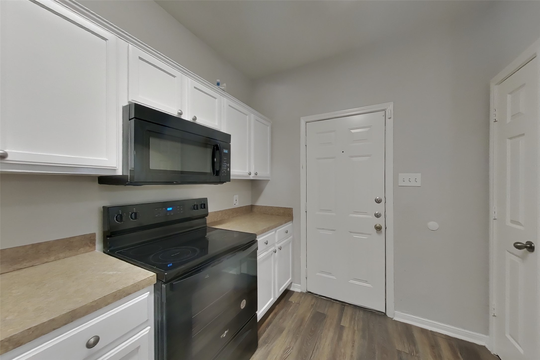 11403 Carla Street Property Photo 7