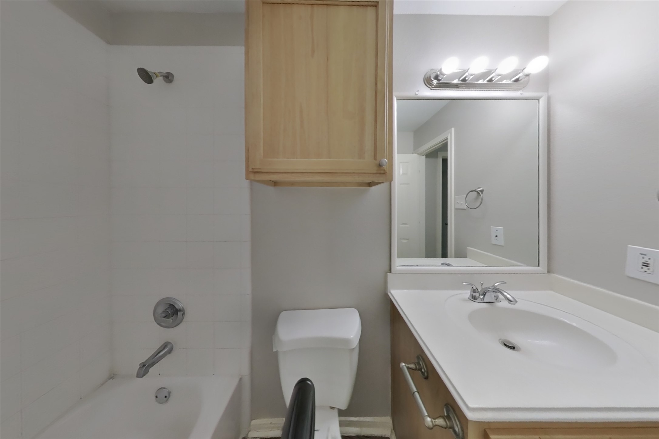 11403 Carla Street Property Photo 14