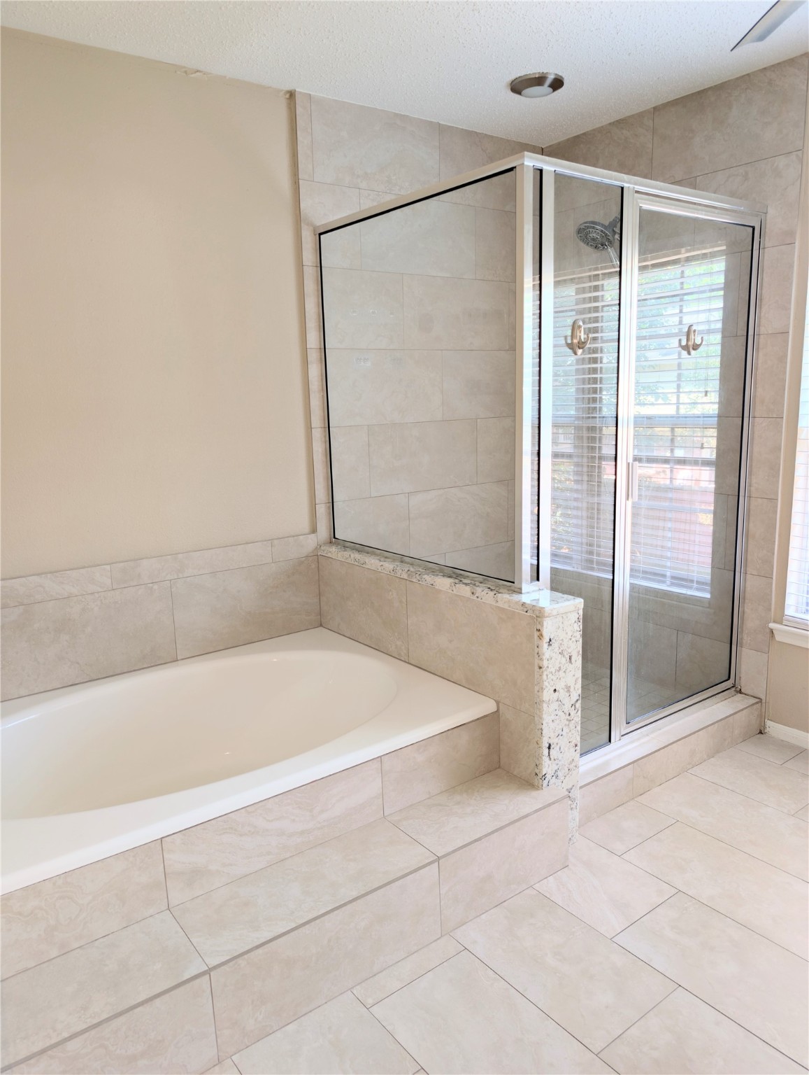 9303 Palm Shores Drive Property Photo 16