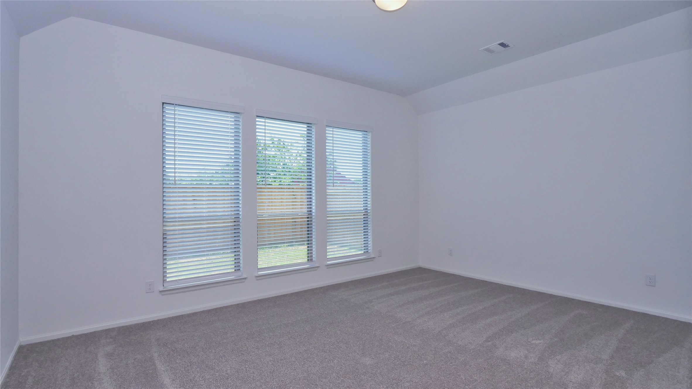 5311 Birch Shadow Drive Property Photo 8