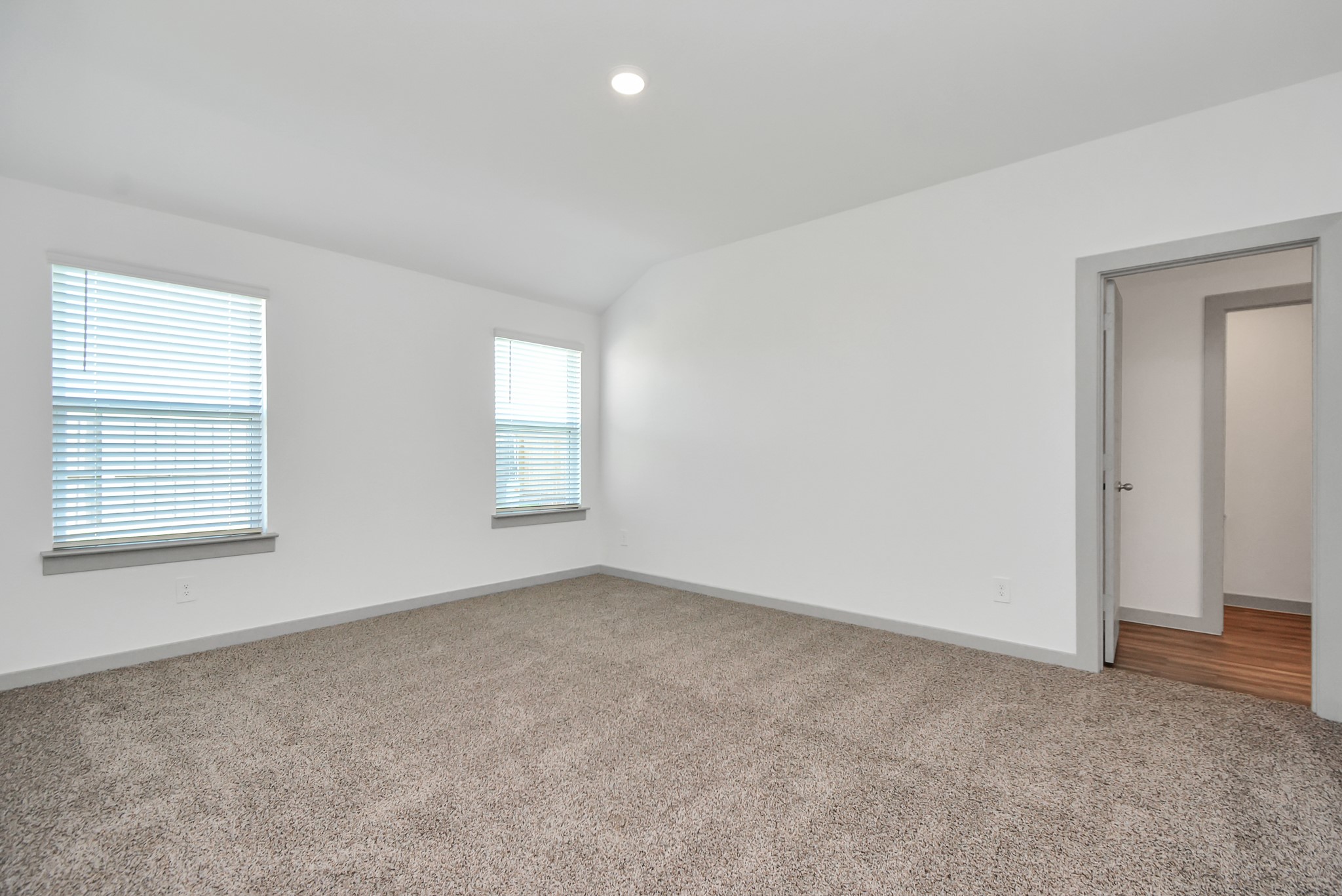 1114 Hughes Crossing Drive Property Photo 15