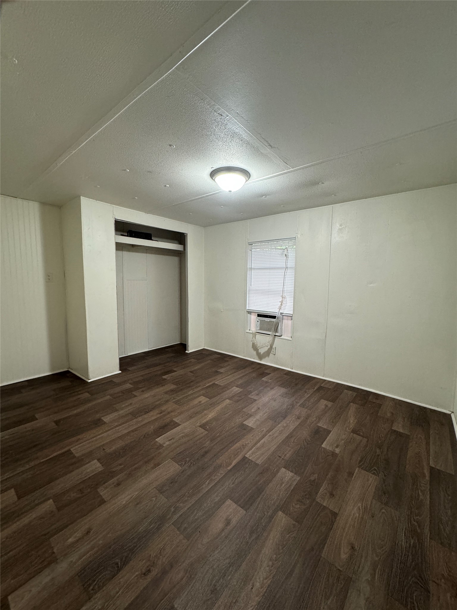 104b N 1st Street Property Photo 4
