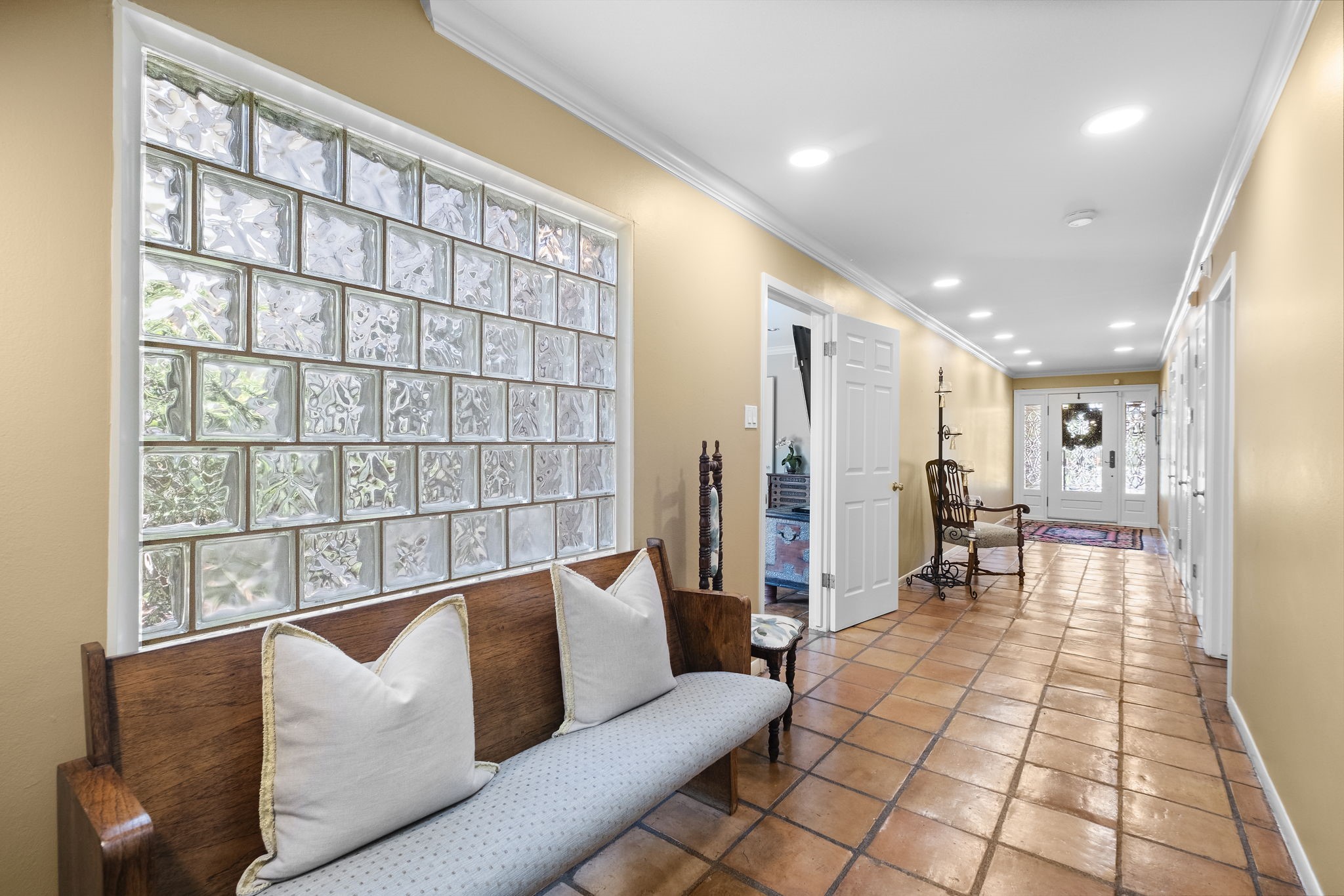 726 Montclair Boulevard Property Photo 6