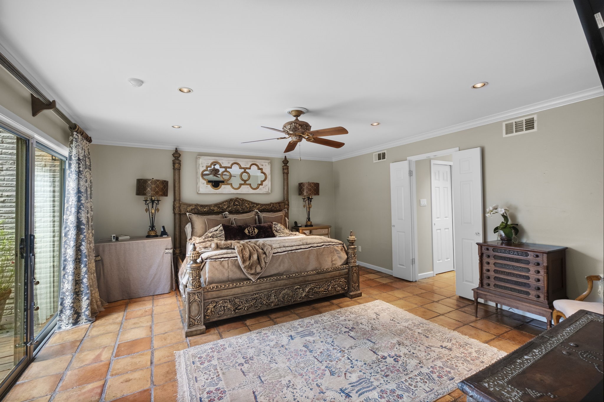 726 Montclair Boulevard Property Photo 7