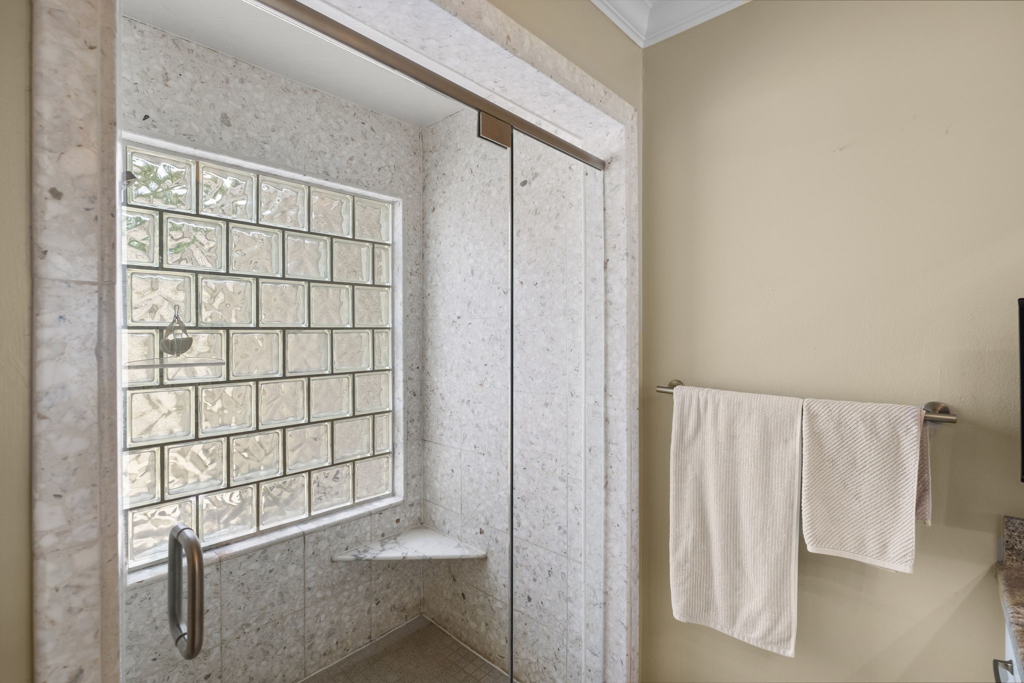 726 Montclair Boulevard Property Photo 10