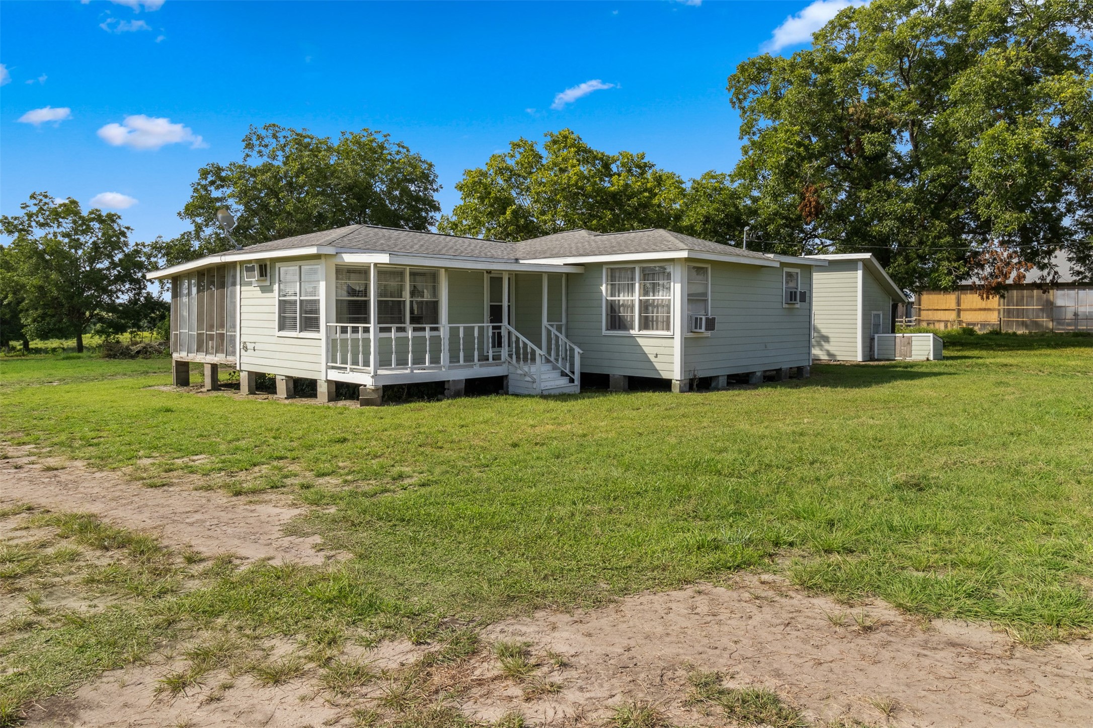 1619 S State Highway 237 Property Photo 3