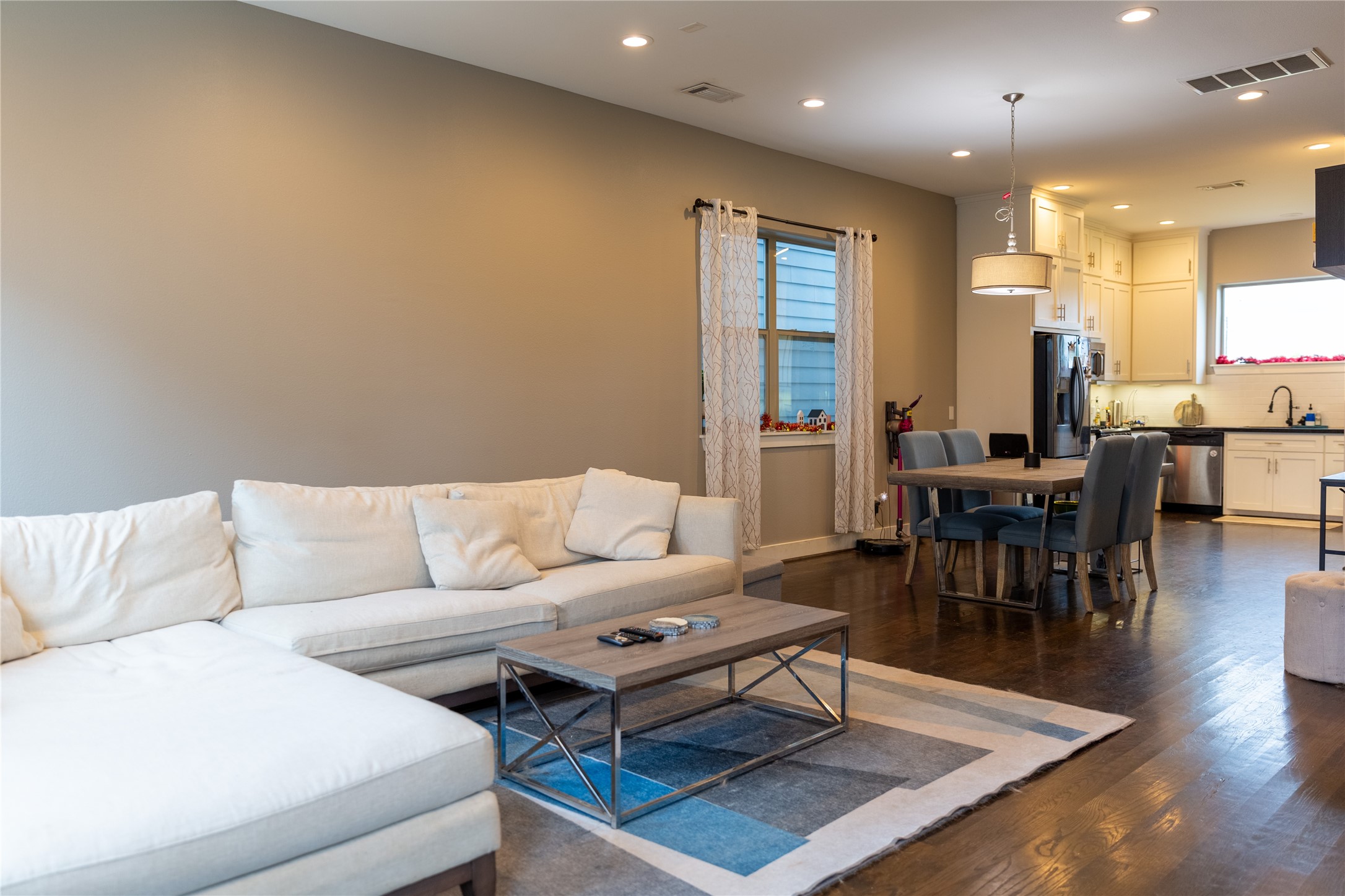2903 Blodgett Street Property Photo 15