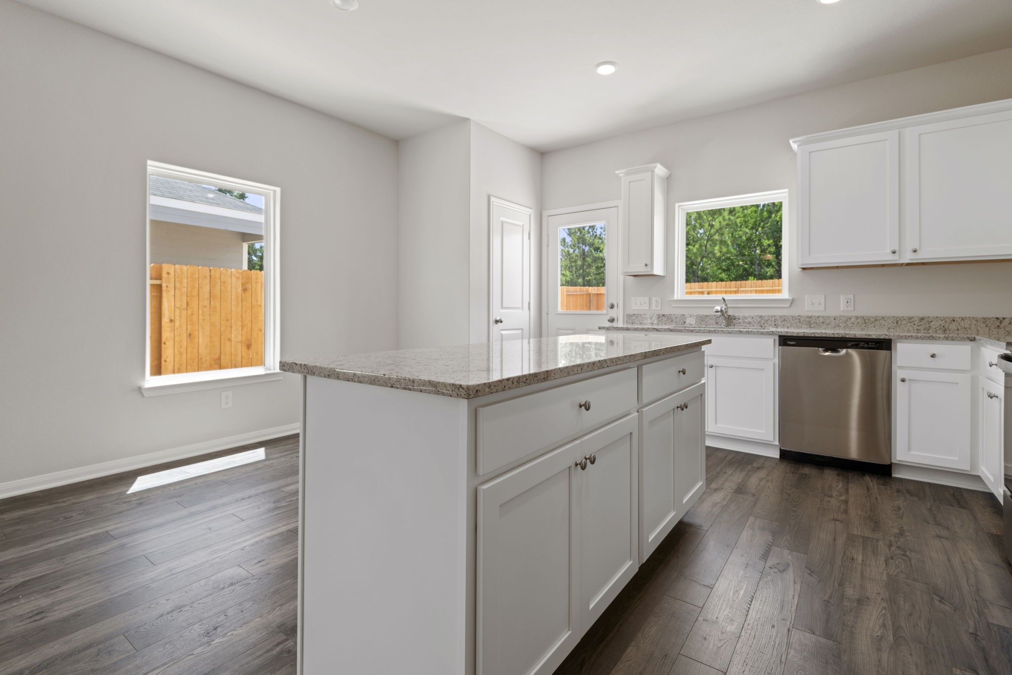 23110 Glory Orchid Drive Property Photo 9