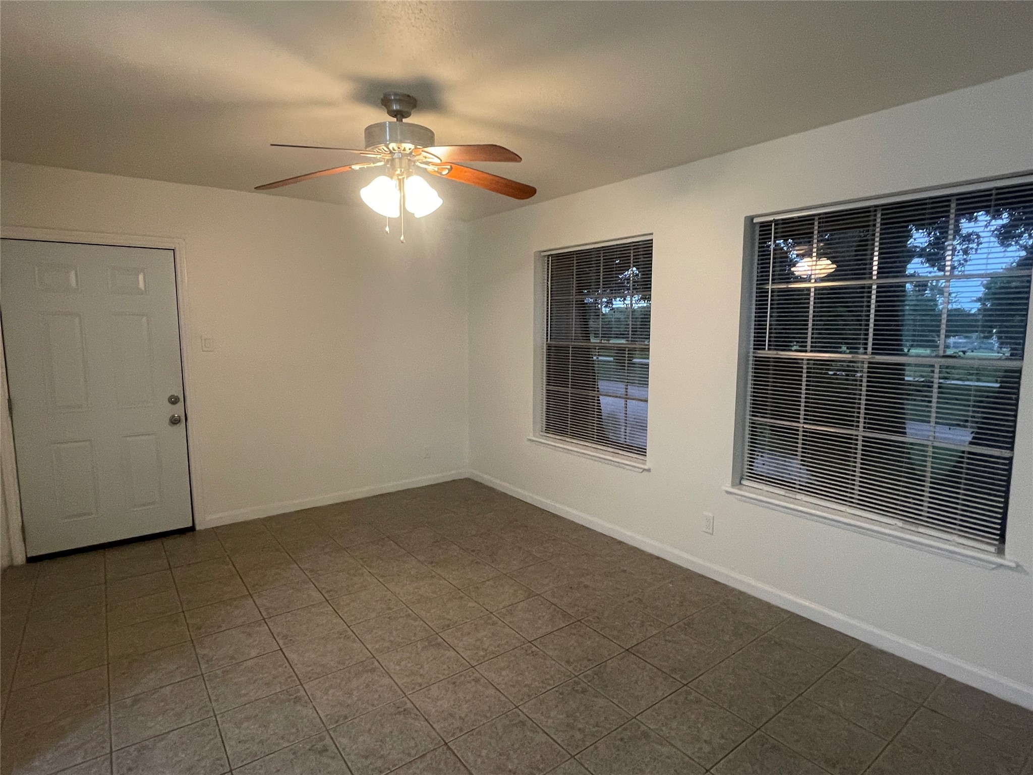 5550 N Braeswood Boulevard 129 Property Photo 8