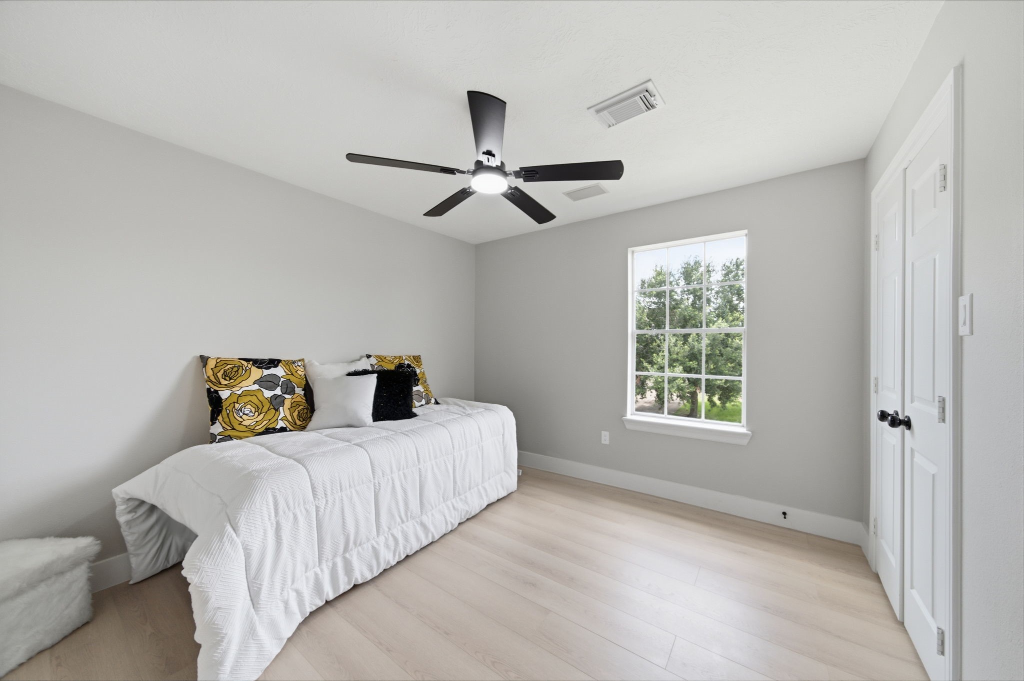 4042 Glen Cove Drive Property Photo 40