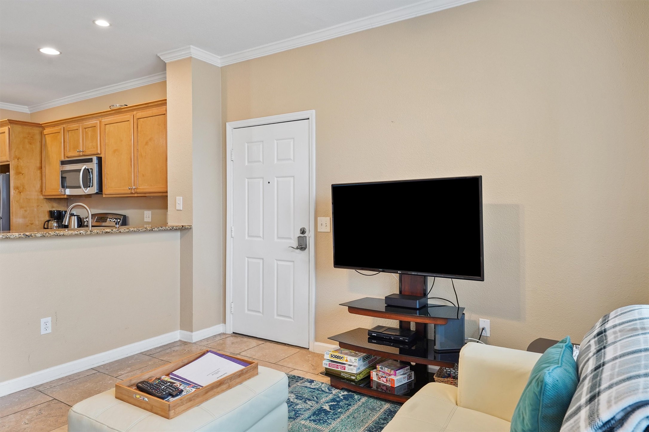 7000 Seawall Boulevard 911 Property Photo 14