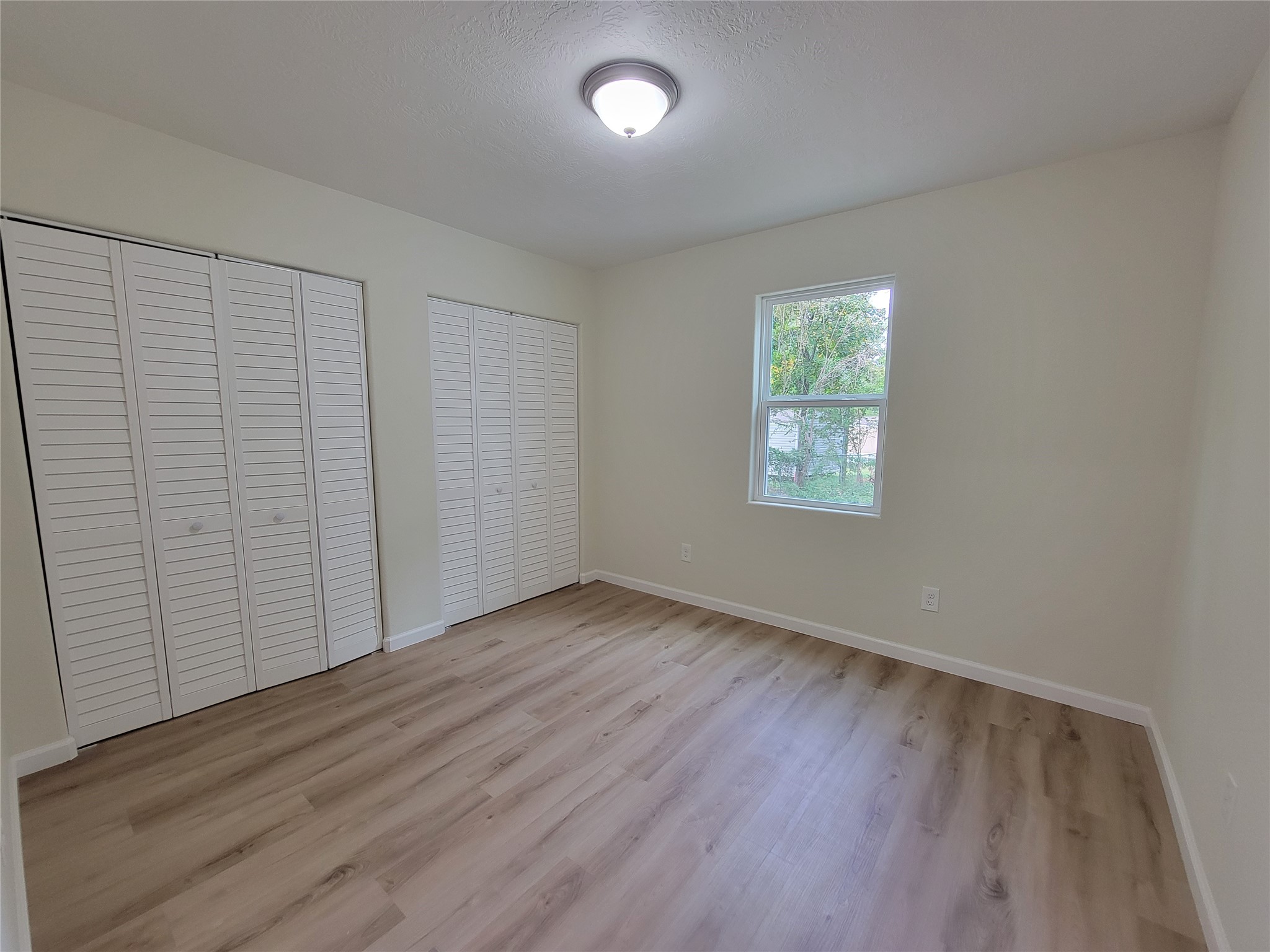 13126 S Lee Shore Drive Property Photo 9