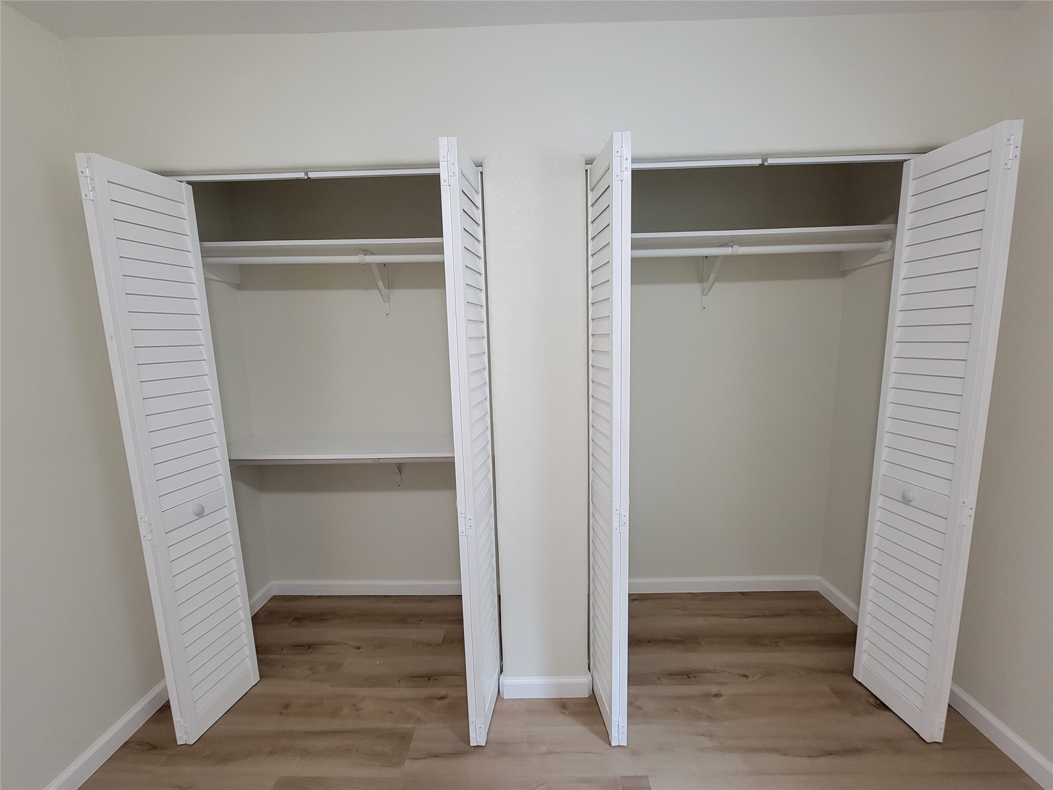 13126 S Lee Shore Drive Property Photo 10