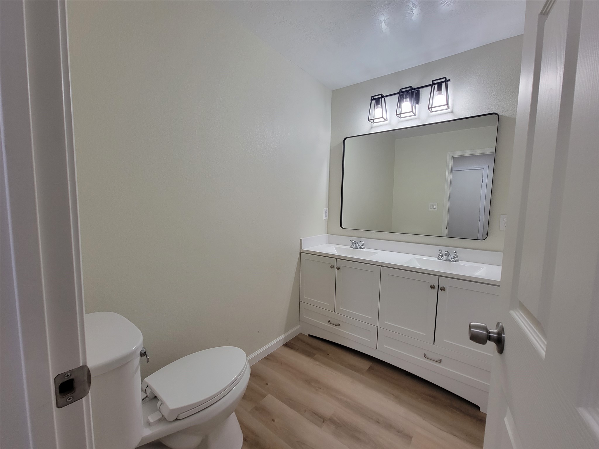 13126 S Lee Shore Drive Property Photo 11