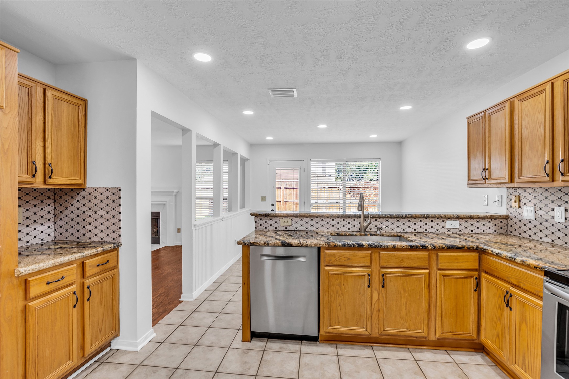 4007 Greenwood Drive Property Photo 12