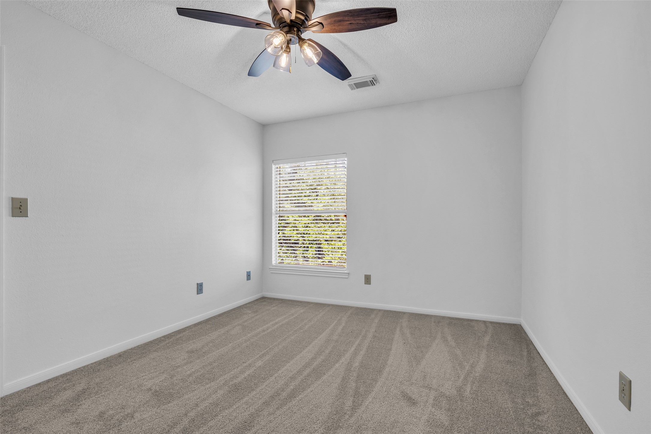 4007 Greenwood Drive Property Photo 33