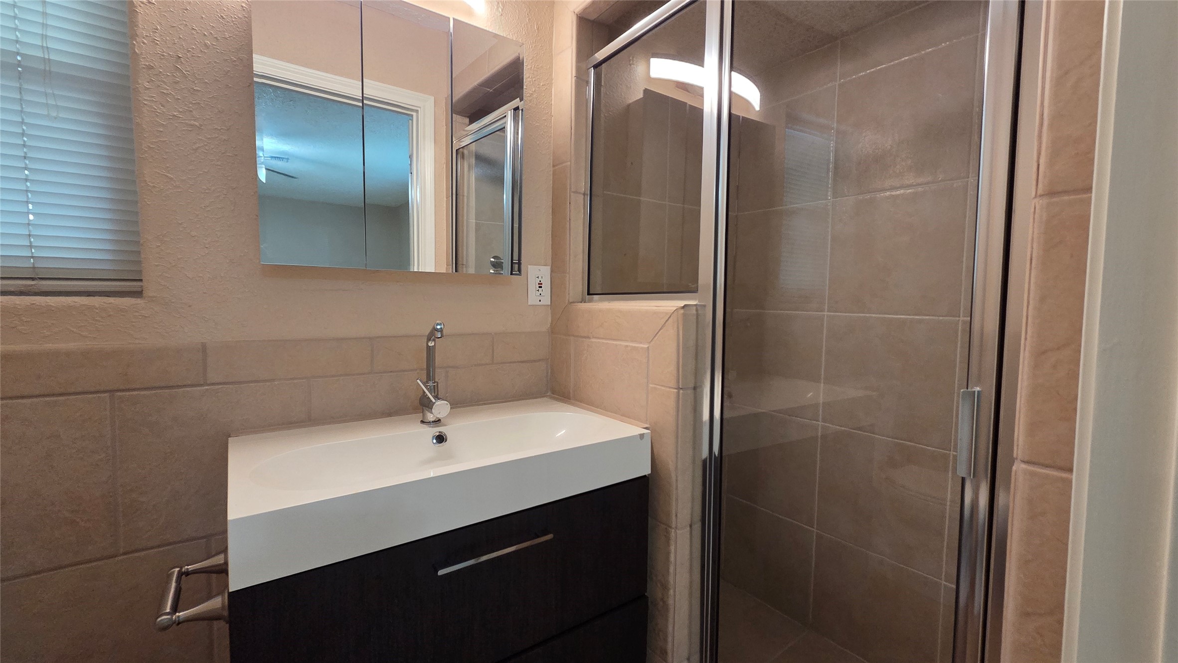 21298 Oak Leaf Boulevard Property Photo 16