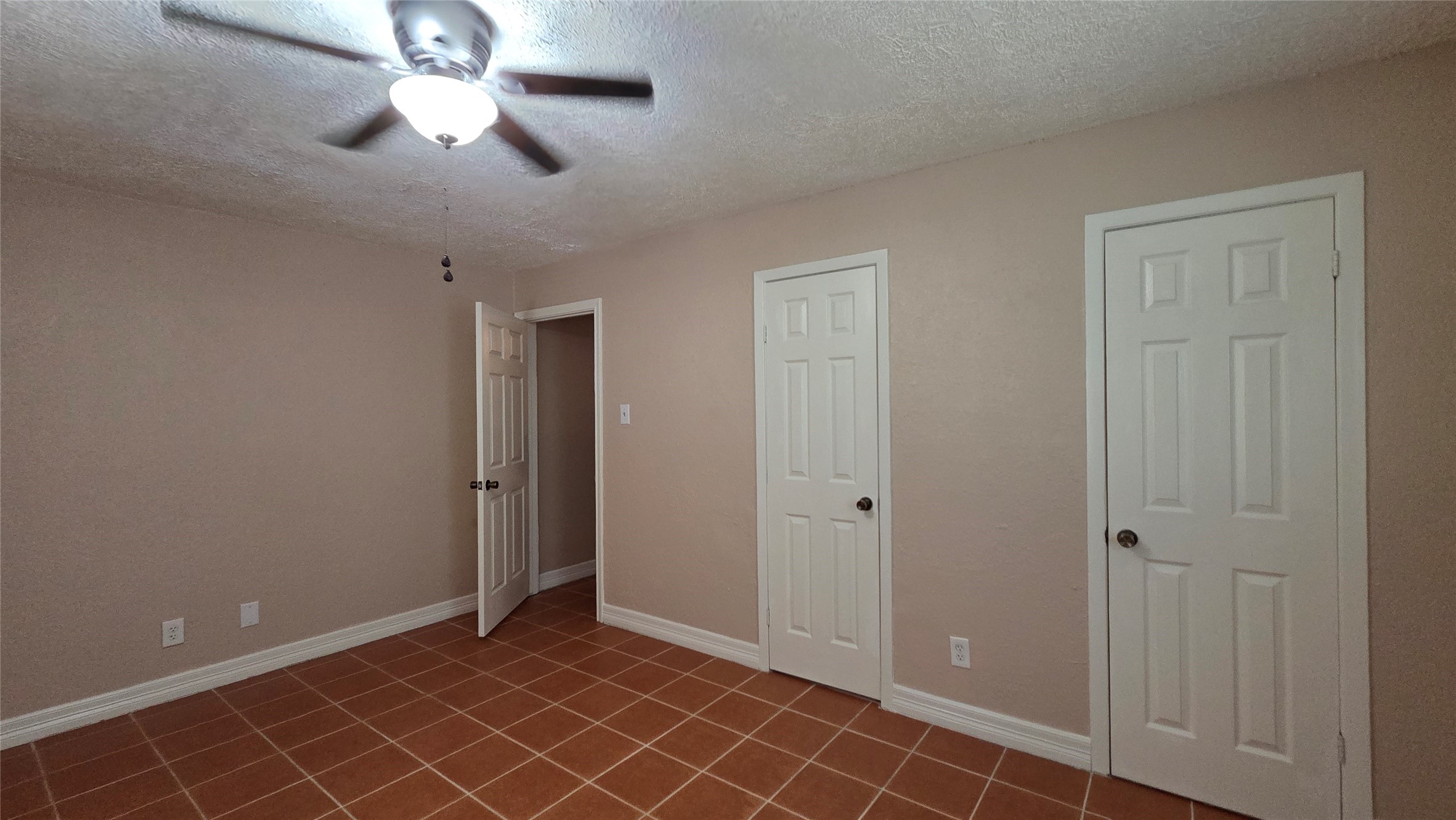 21298 Oak Leaf Boulevard Property Photo 21