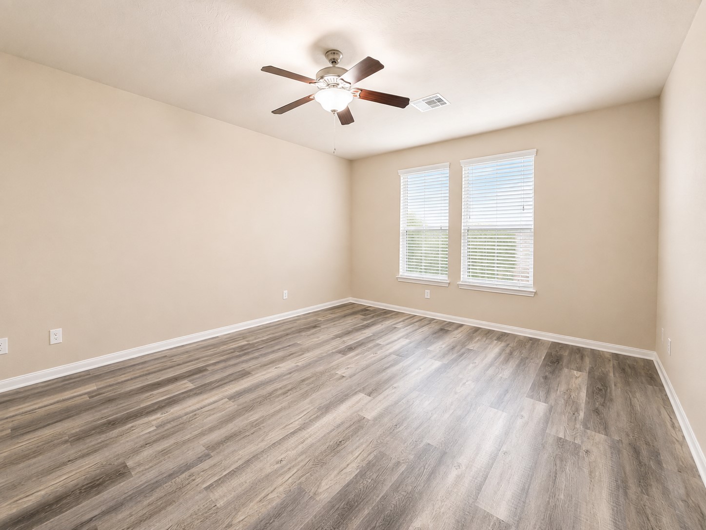 24910 Diamond Ranch Drive Property Photo 9
