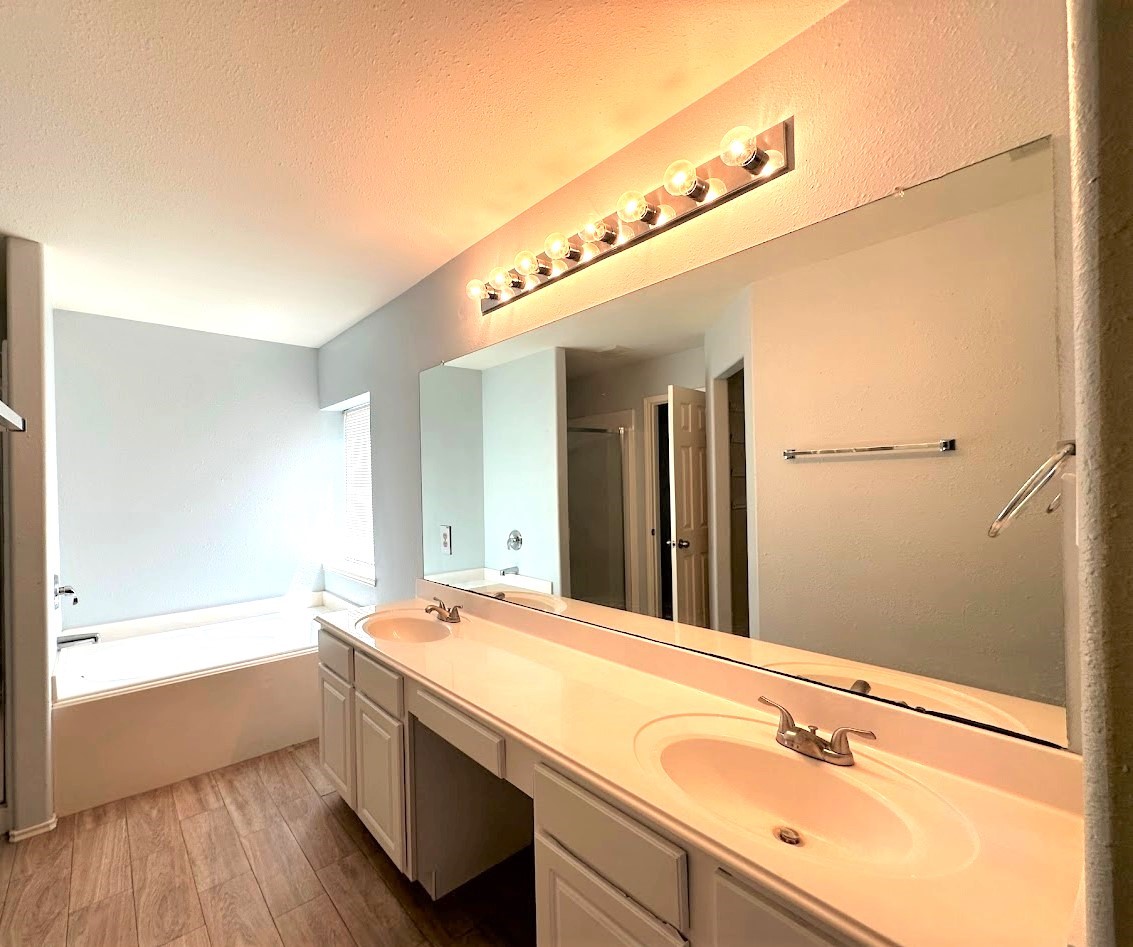 14735 Arbor Trace Court Property Photo 10
