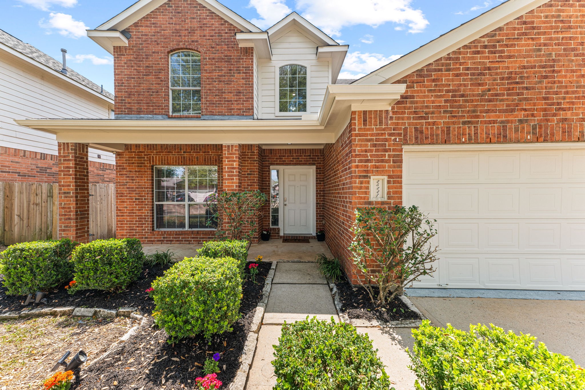 25227 Bright Hollow Lane Property Photo 3