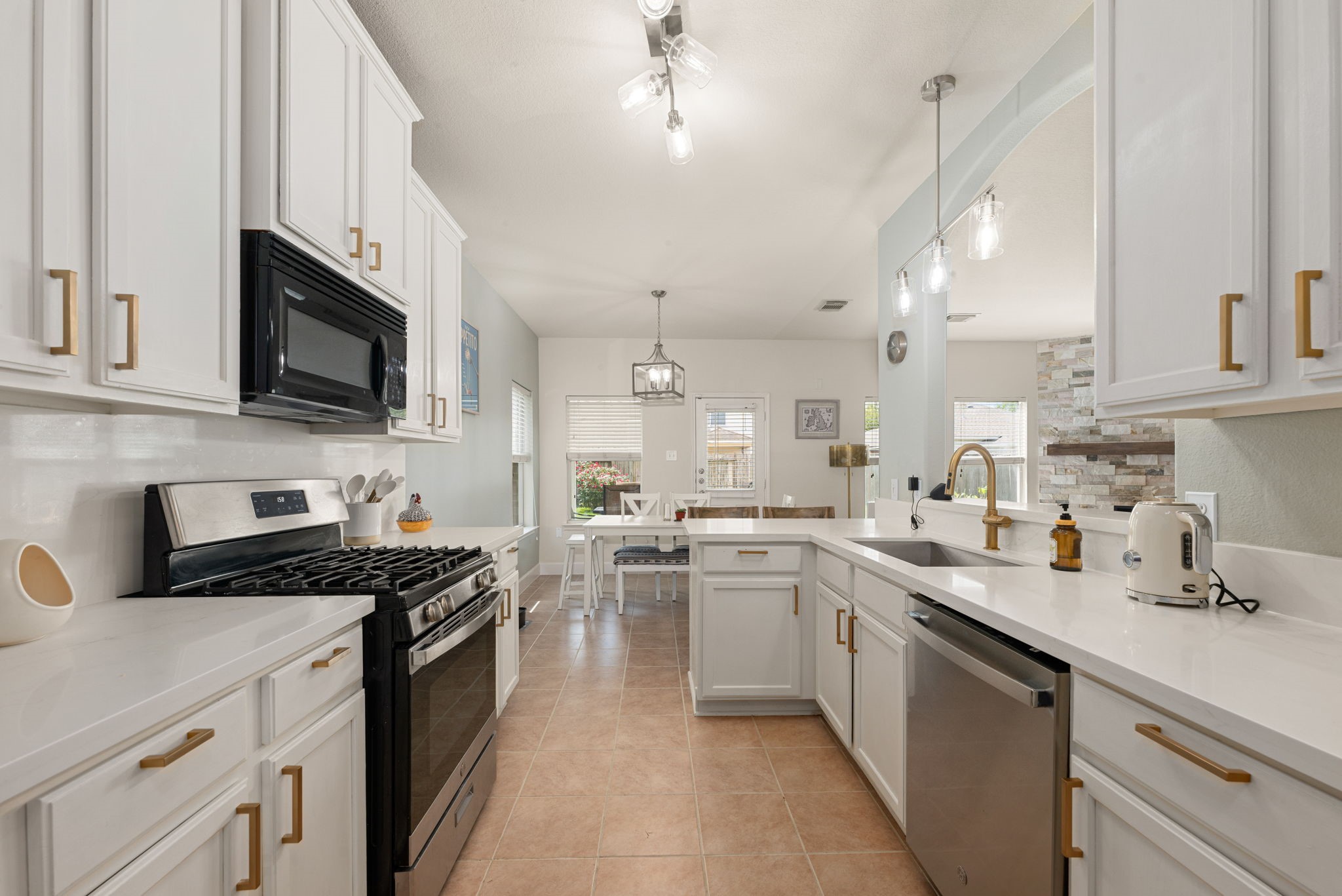 25227 Bright Hollow Lane Property Photo 12
