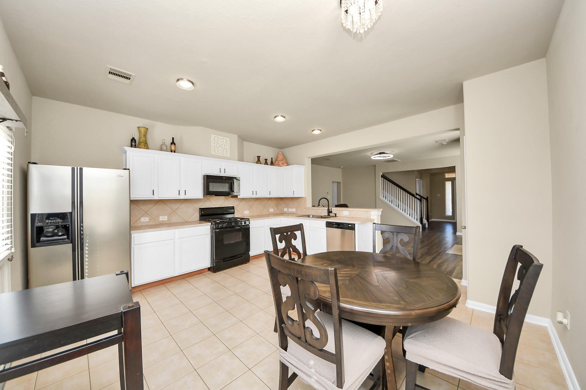 10826 Shannon Mills Lane, Houston Tx 77075 Property Photo 8
