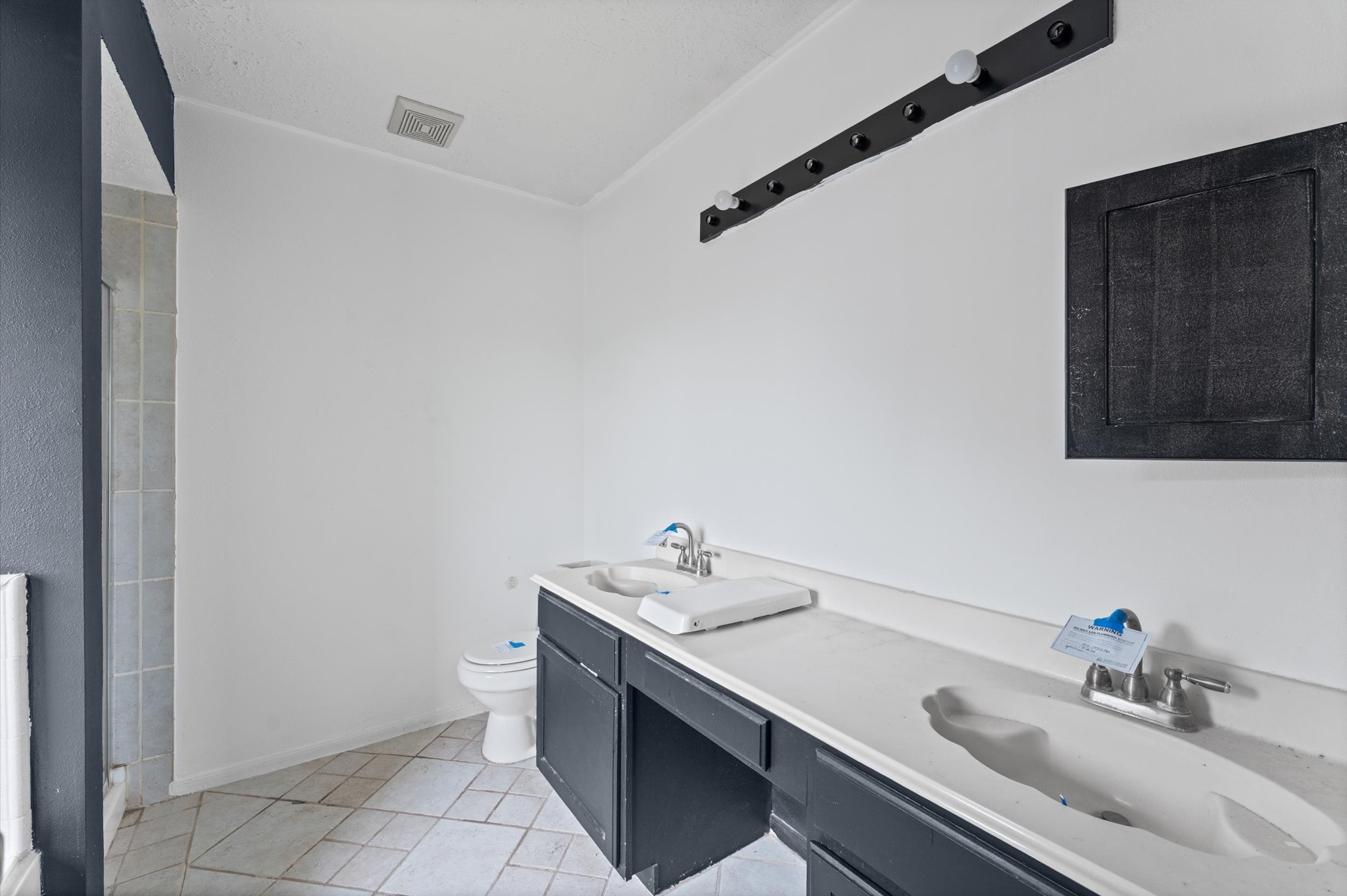 2926 Waterloo Road Property Photo 16