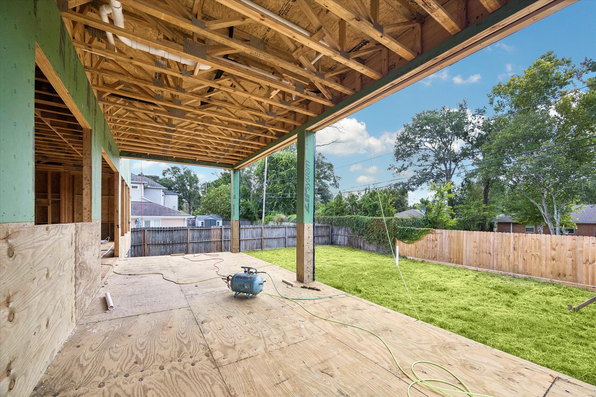 2031 Saxon Drive Property Photo 28