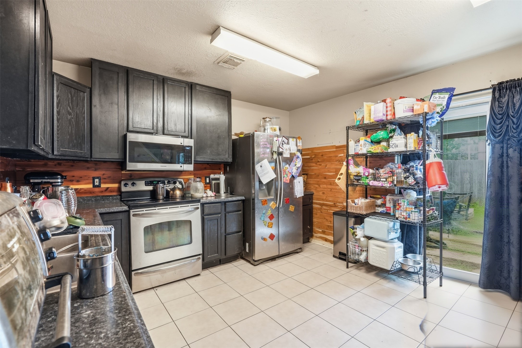 7315 Village Lake Drive Property Photo 8