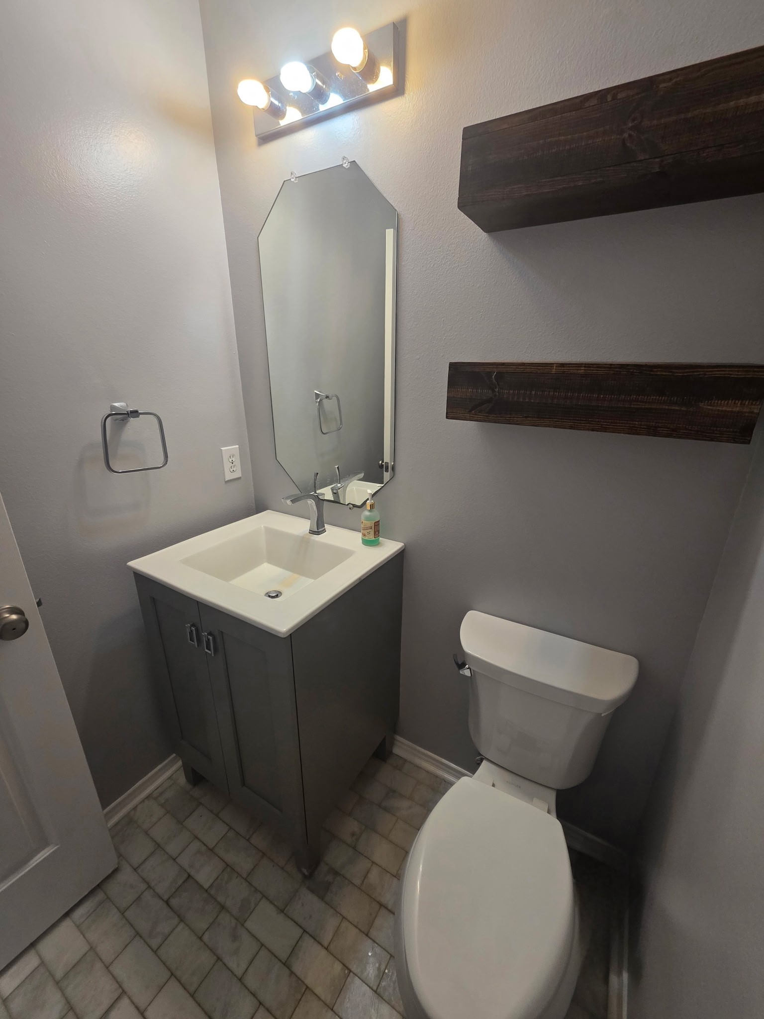 20330 Savannah Bay Road Property Photo 4