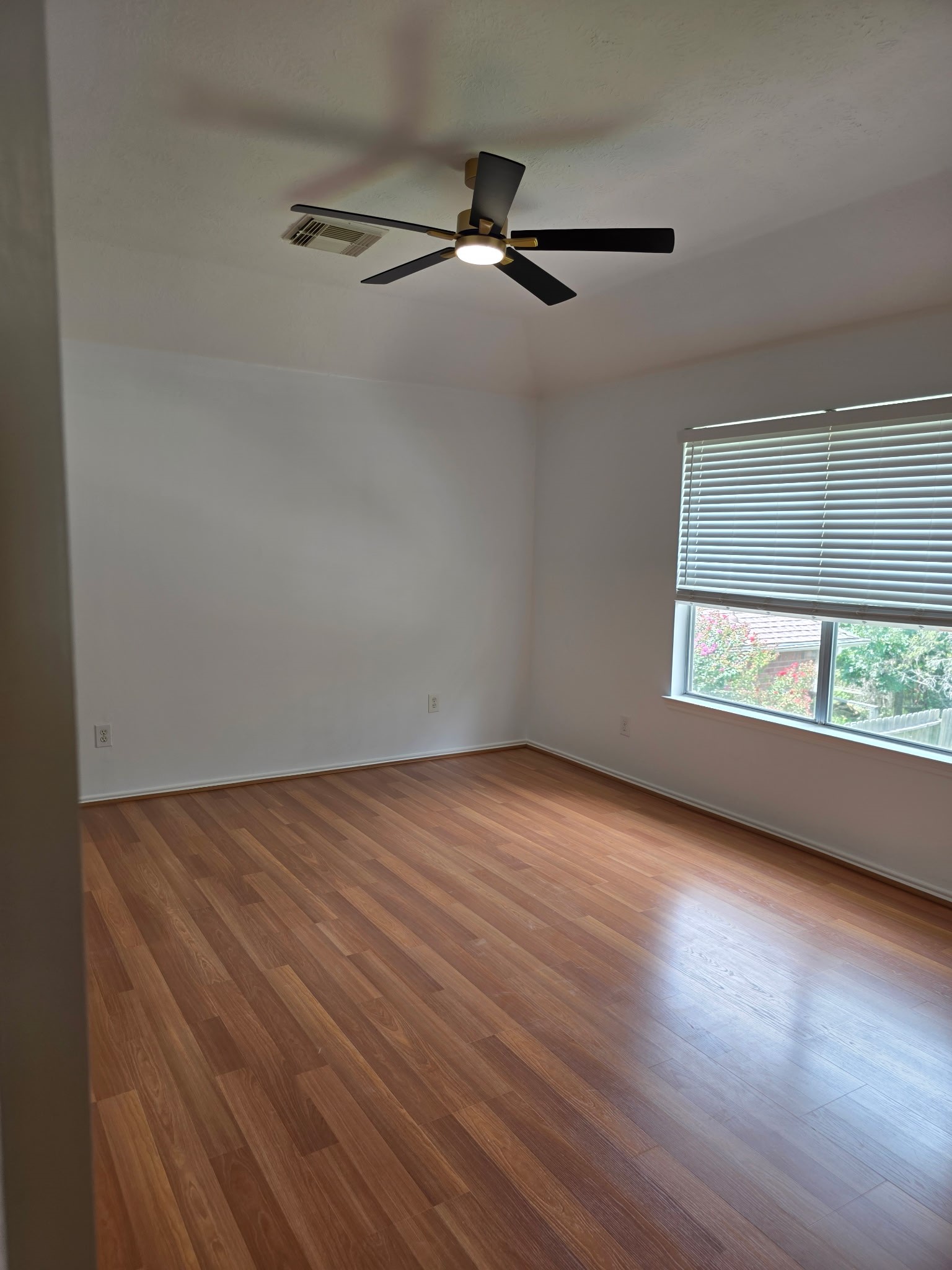 20330 Savannah Bay Road Property Photo 13