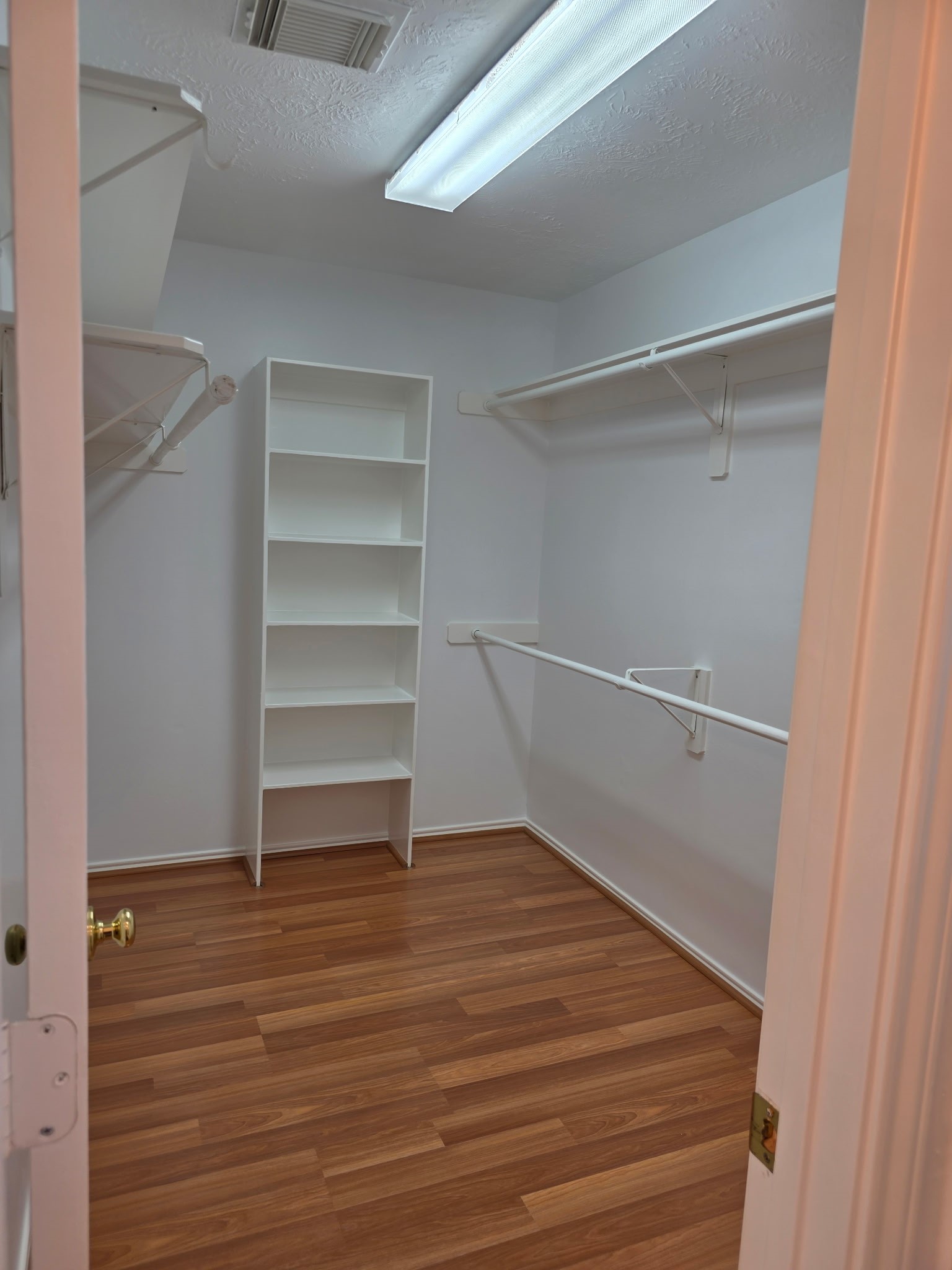 20330 Savannah Bay Road Property Photo 16