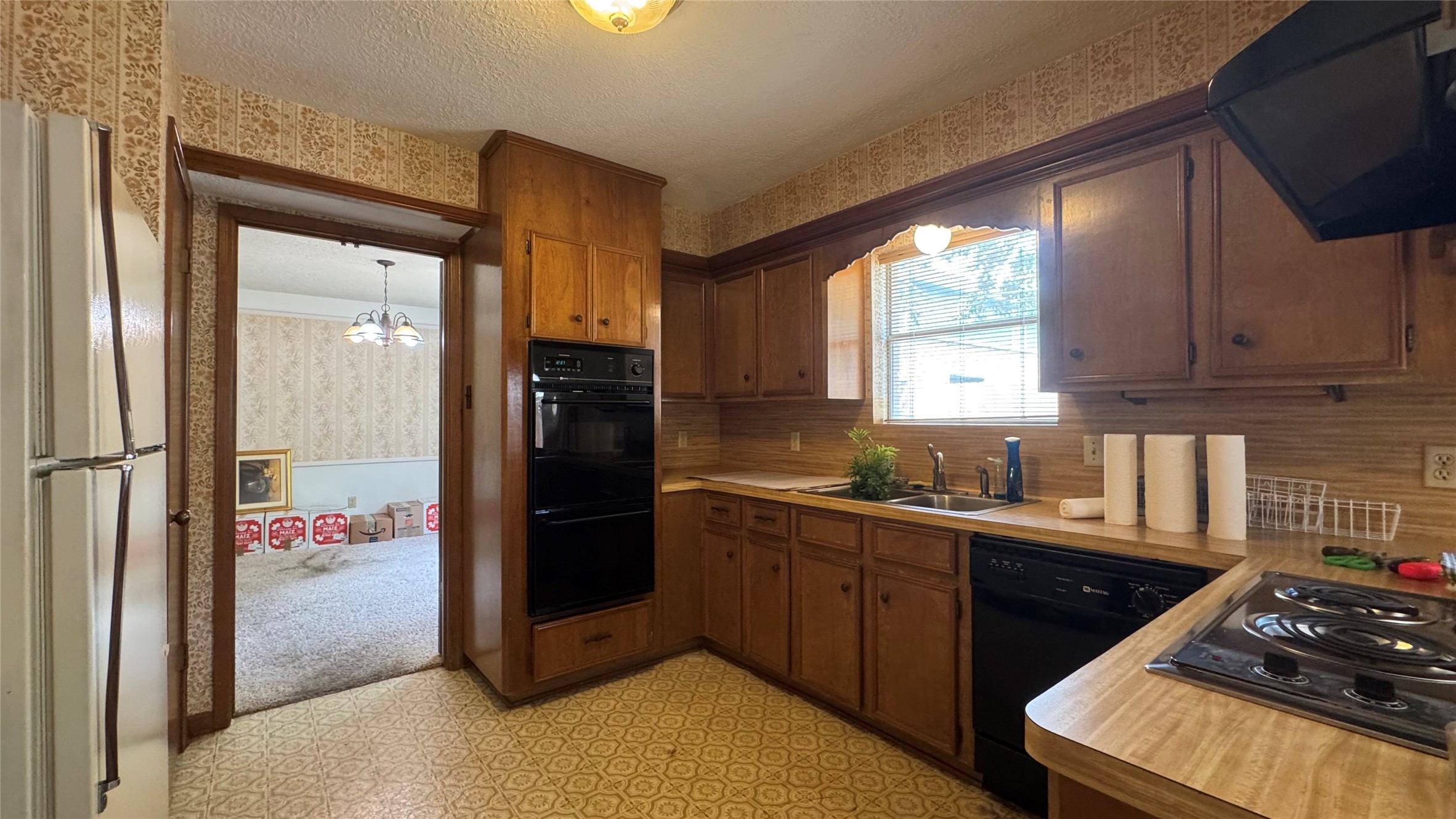 16418 Fox Crossing Lane Property Photo 19