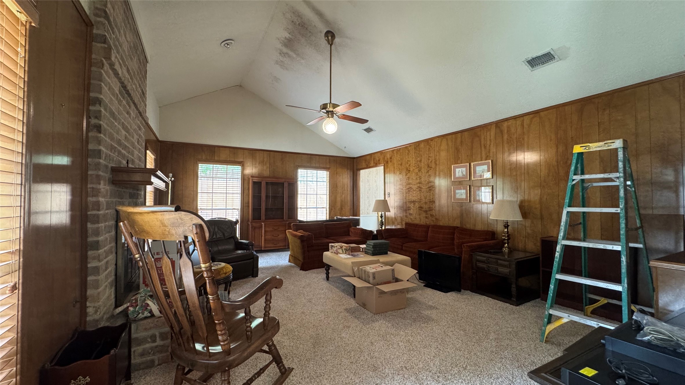 16418 Fox Crossing Lane Property Photo 27
