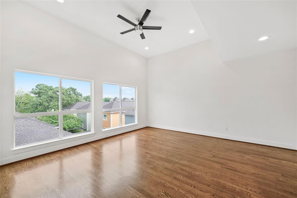 1539 W 23rd Street D Property Photo 12