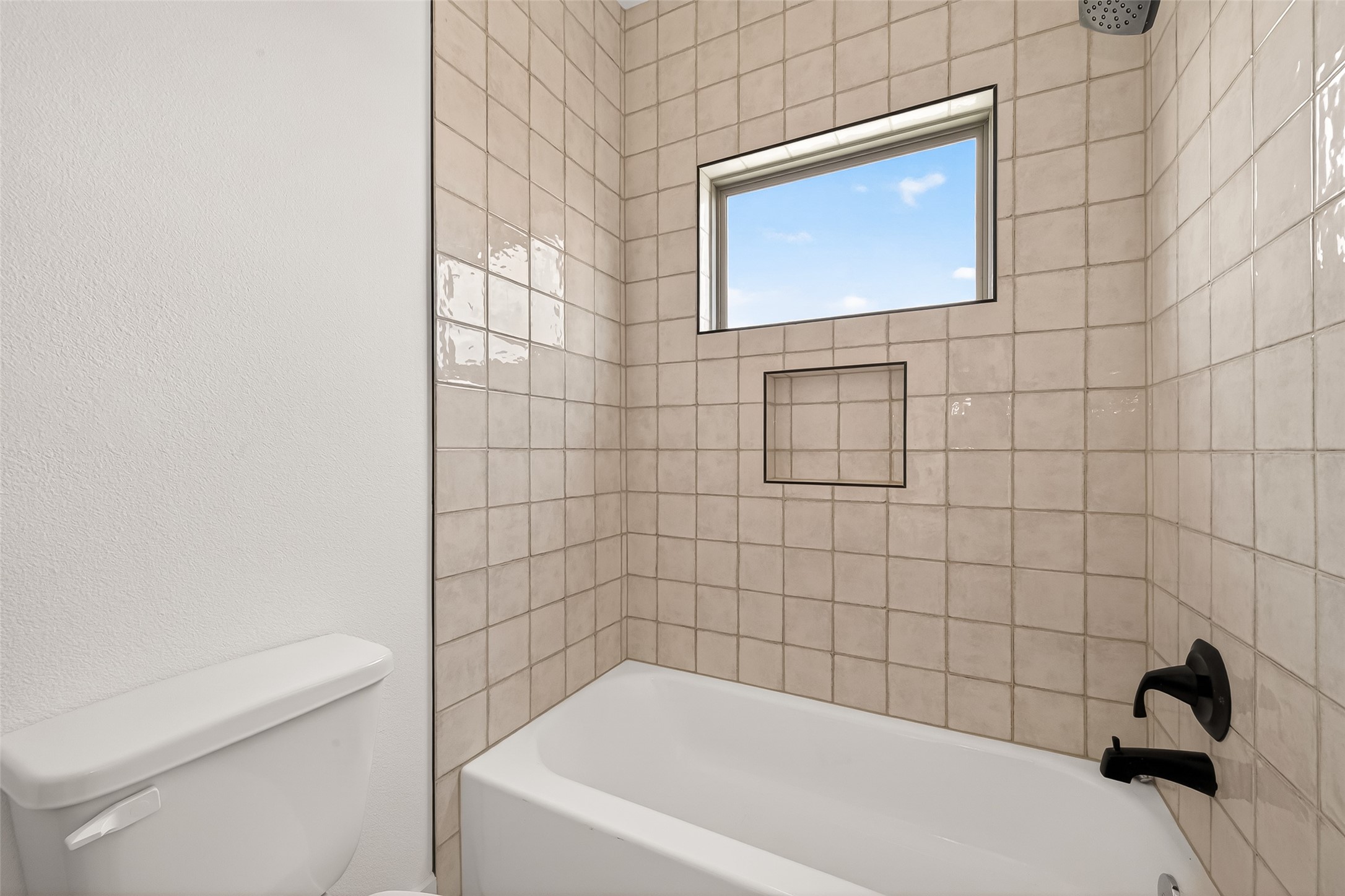 7422 Maxroy Street Property Photo 33