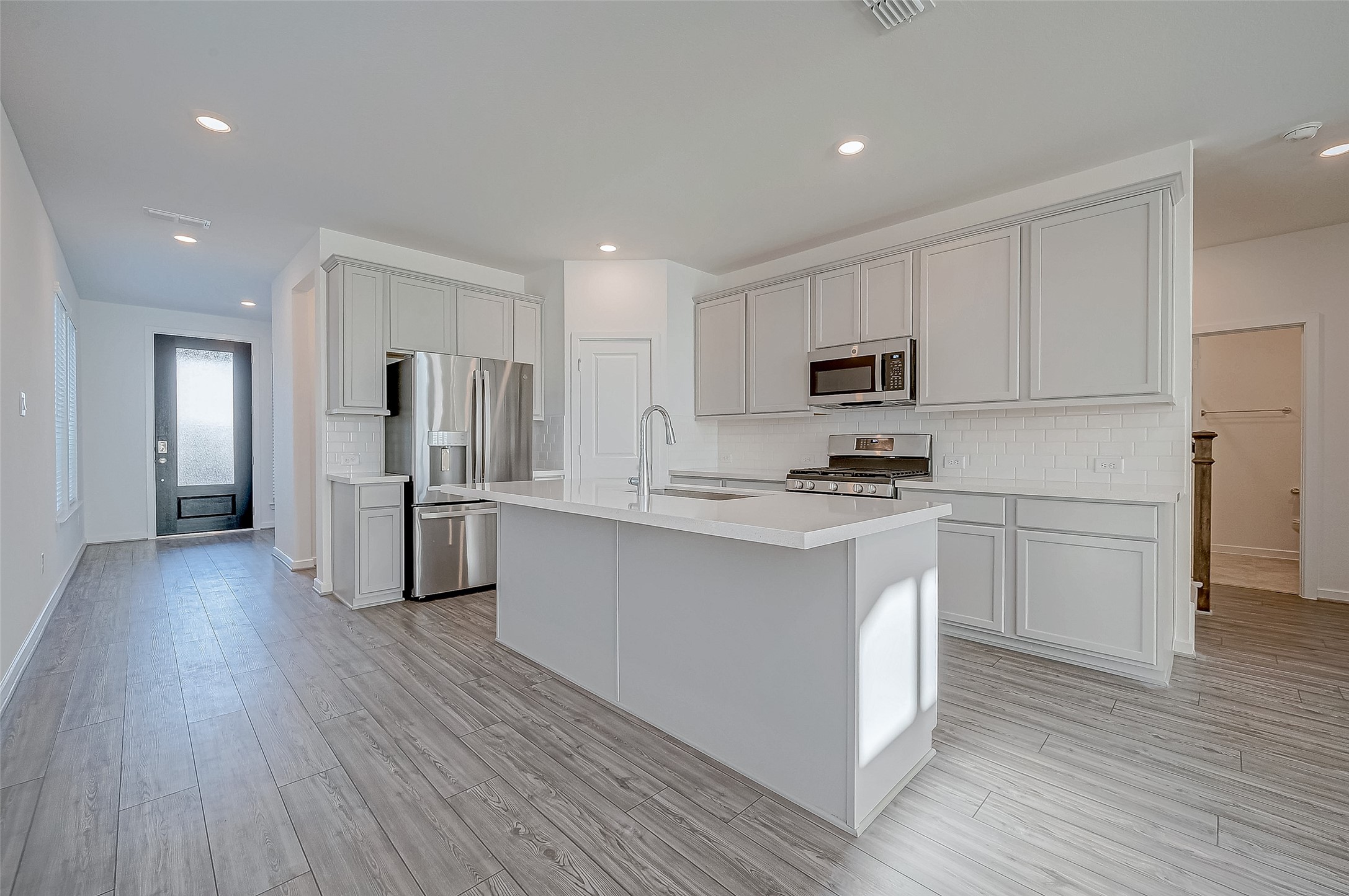 22111 Ingham Bluff Lane Property Photo 8