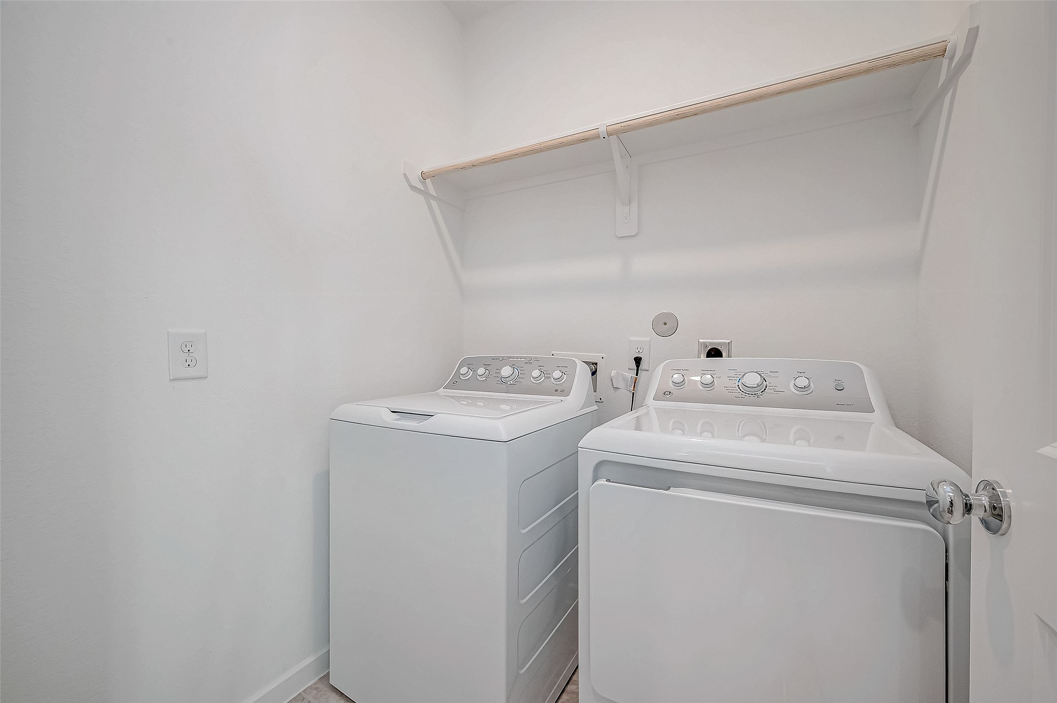 22111 Ingham Bluff Lane Property Photo 19