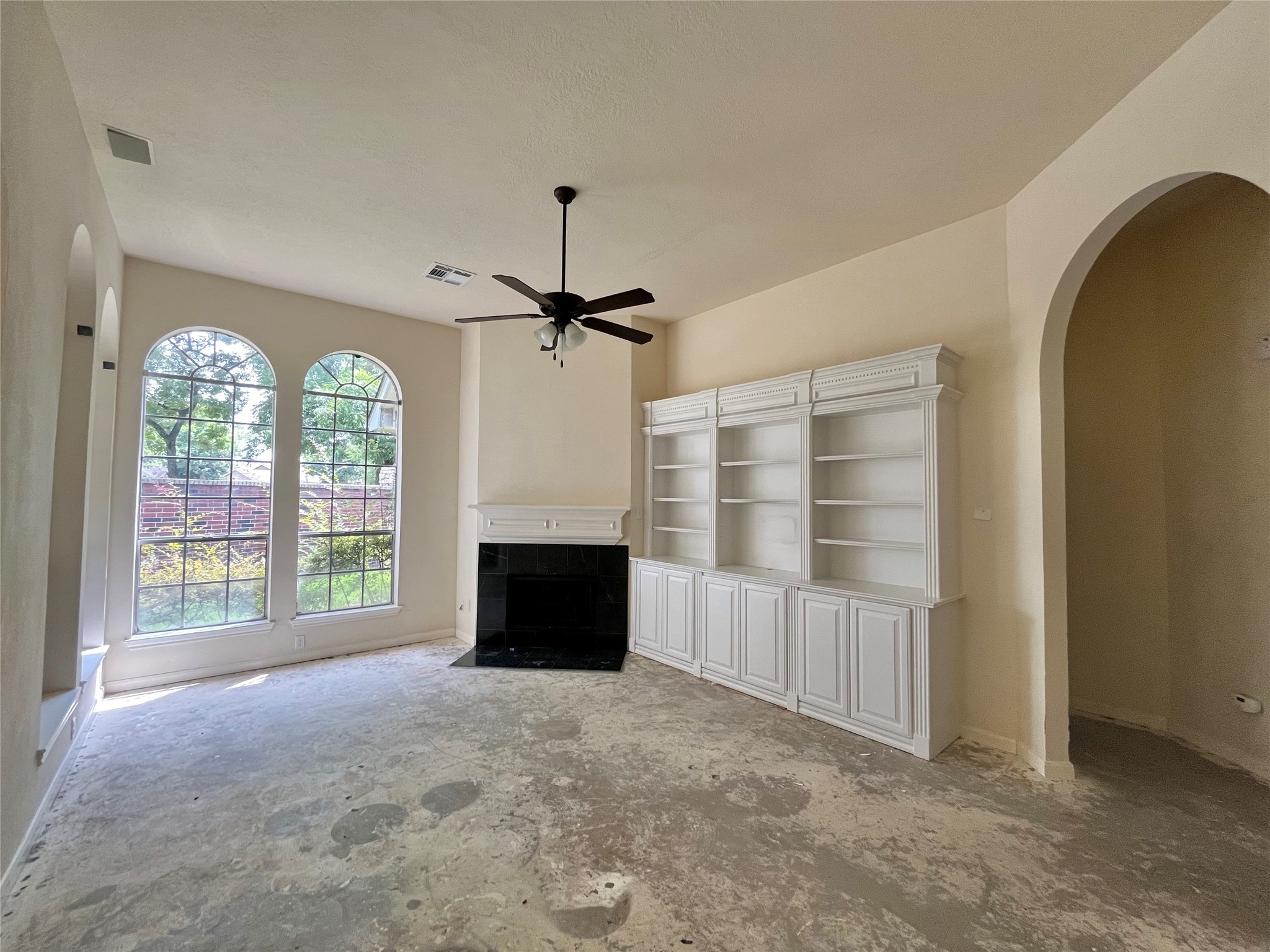 34 Grants Lake Circle Property Photo 3