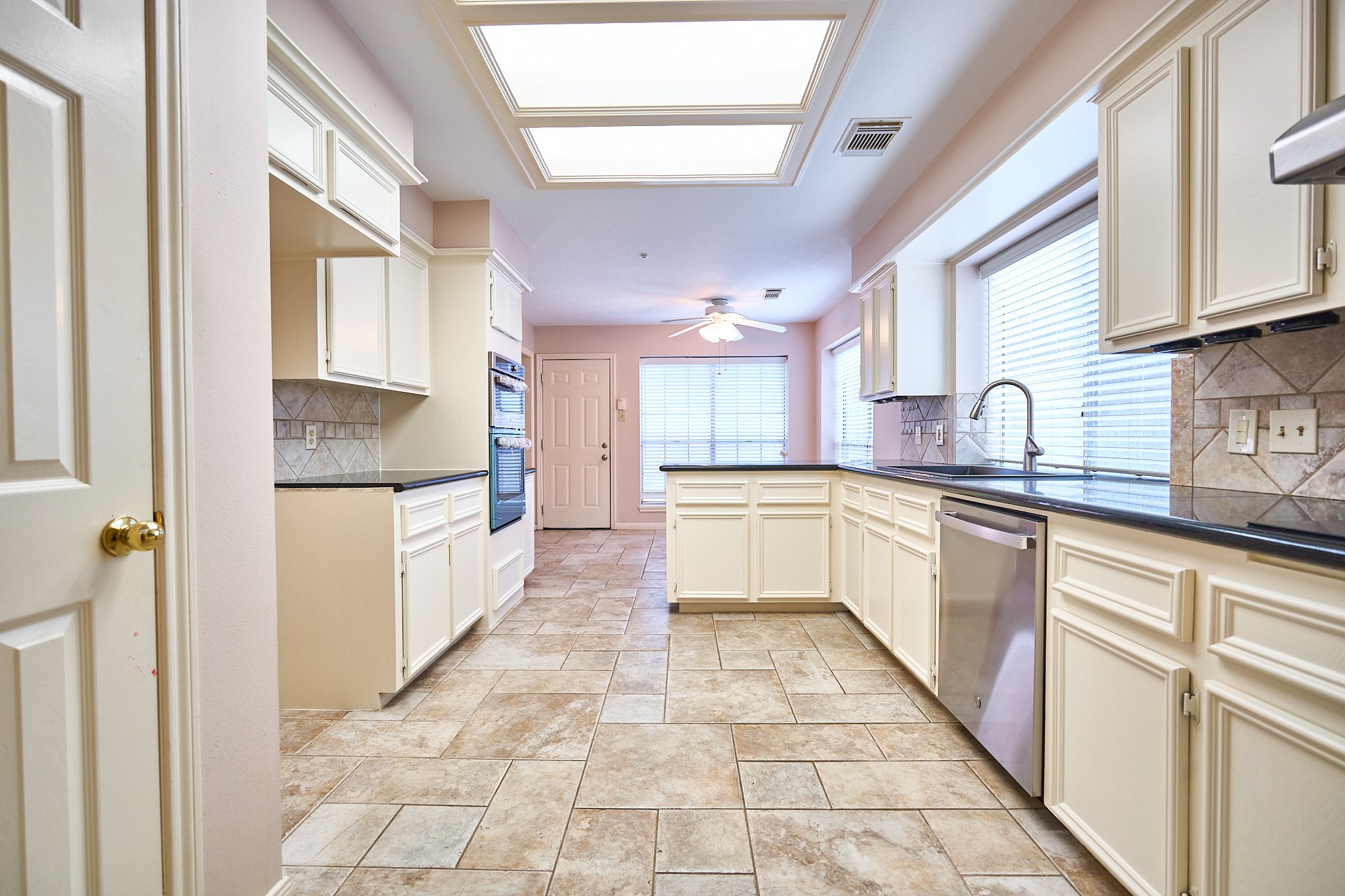 5022 Moss Run Drive Property Photo 10