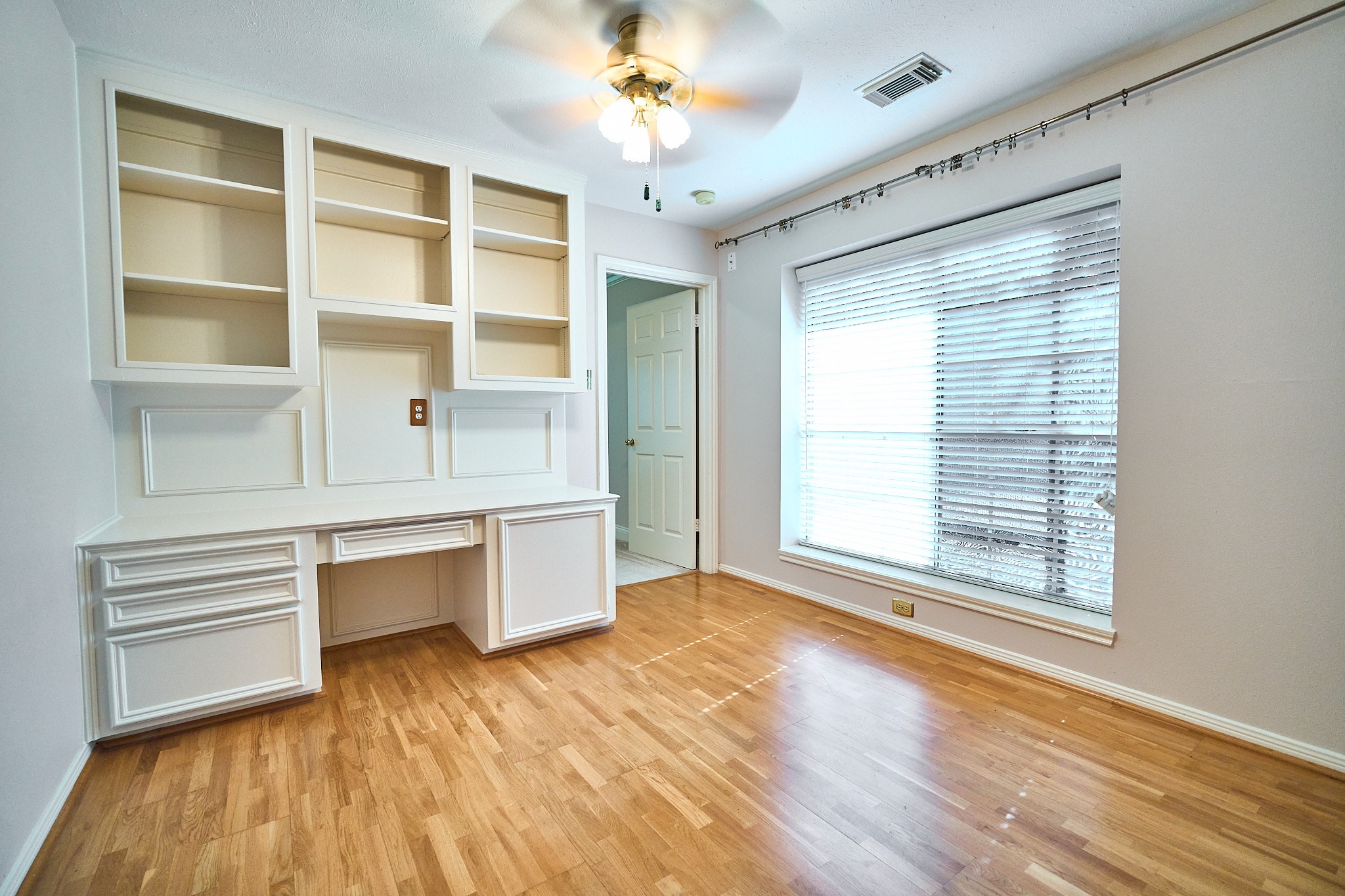 5022 Moss Run Drive Property Photo 16