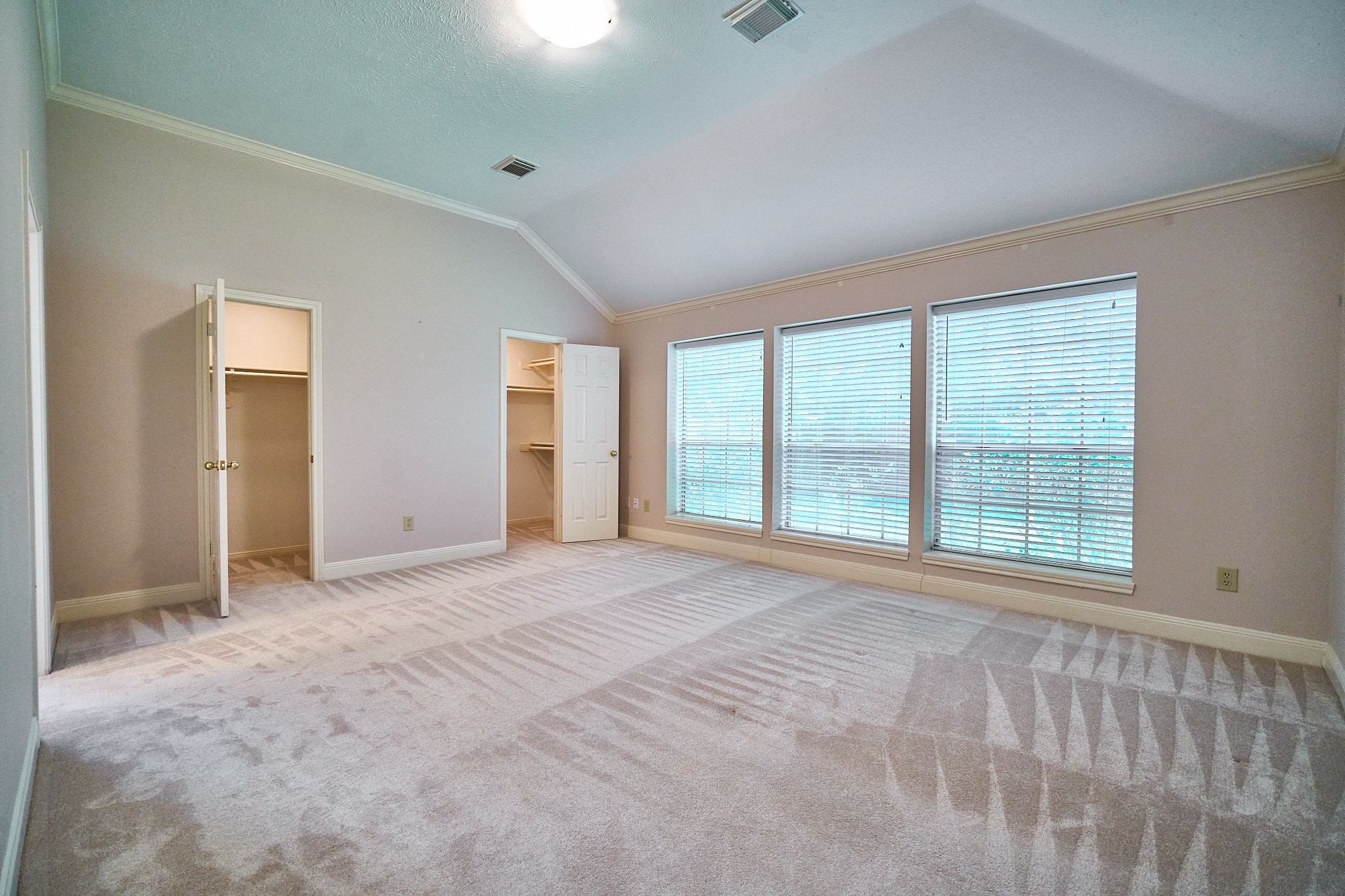 5022 Moss Run Drive Property Photo 17