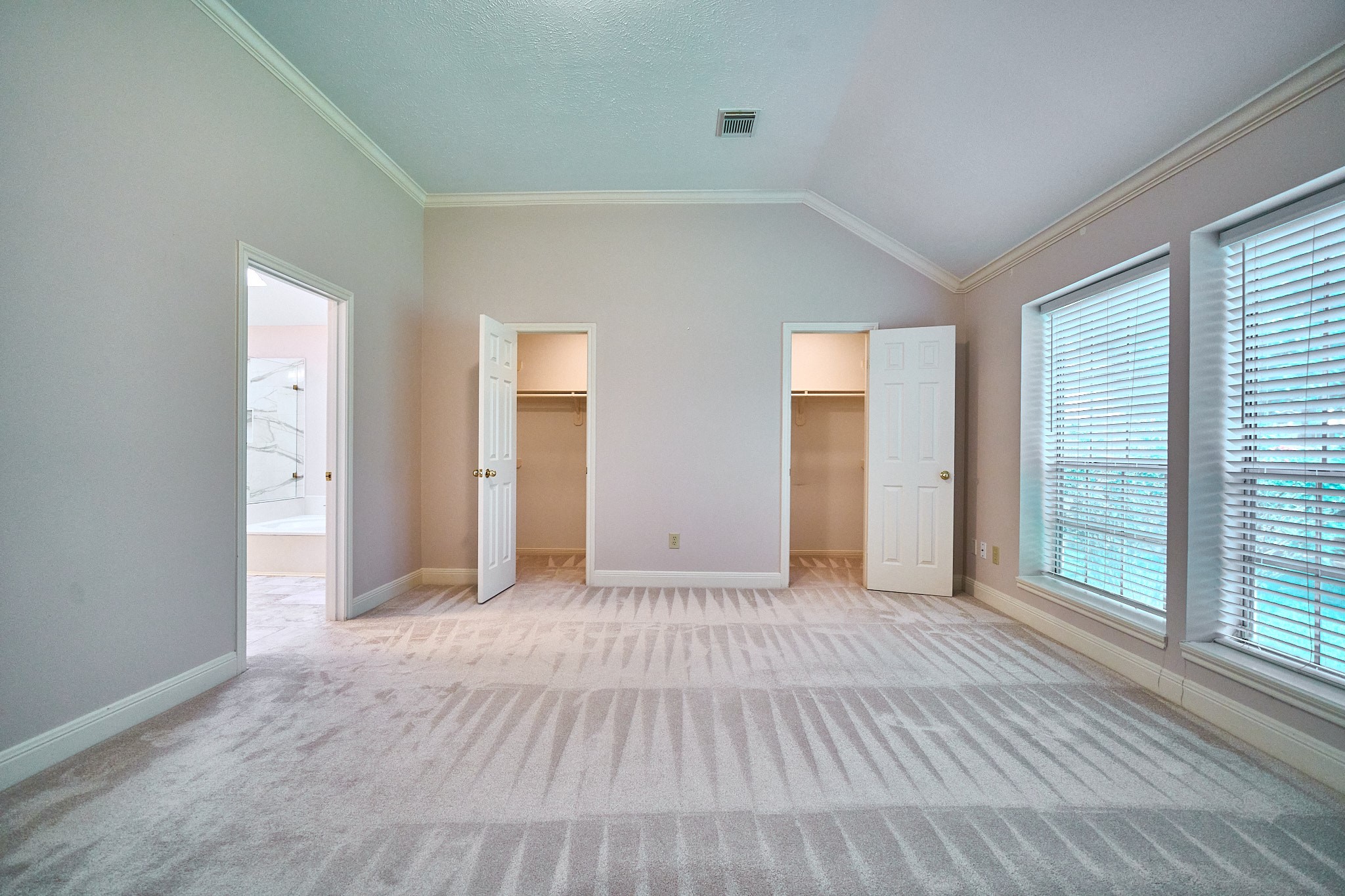 5022 Moss Run Drive Property Photo 18