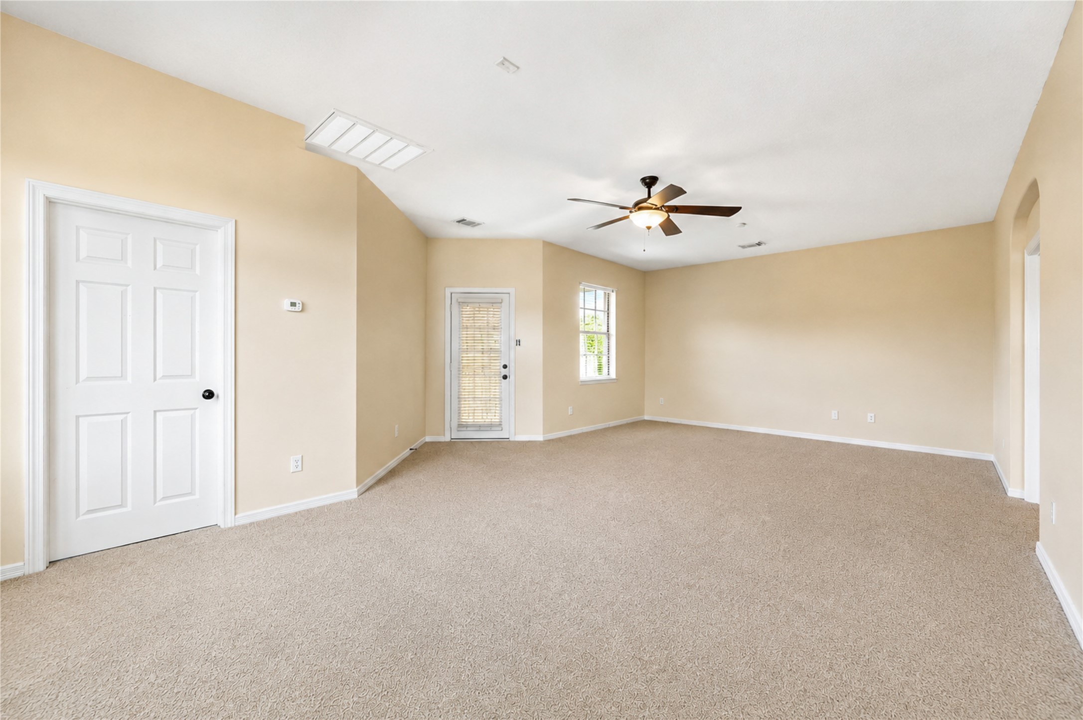 17415 Elverson Oaks Drive Property Photo 9