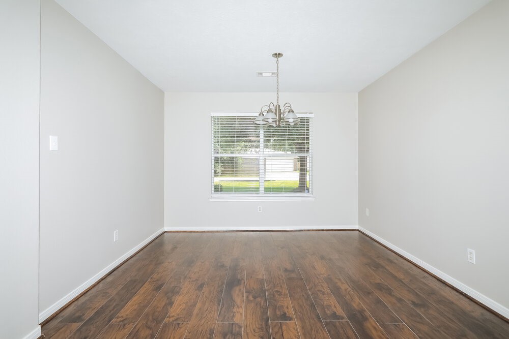 16325 Sun View Lane Property Photo 7