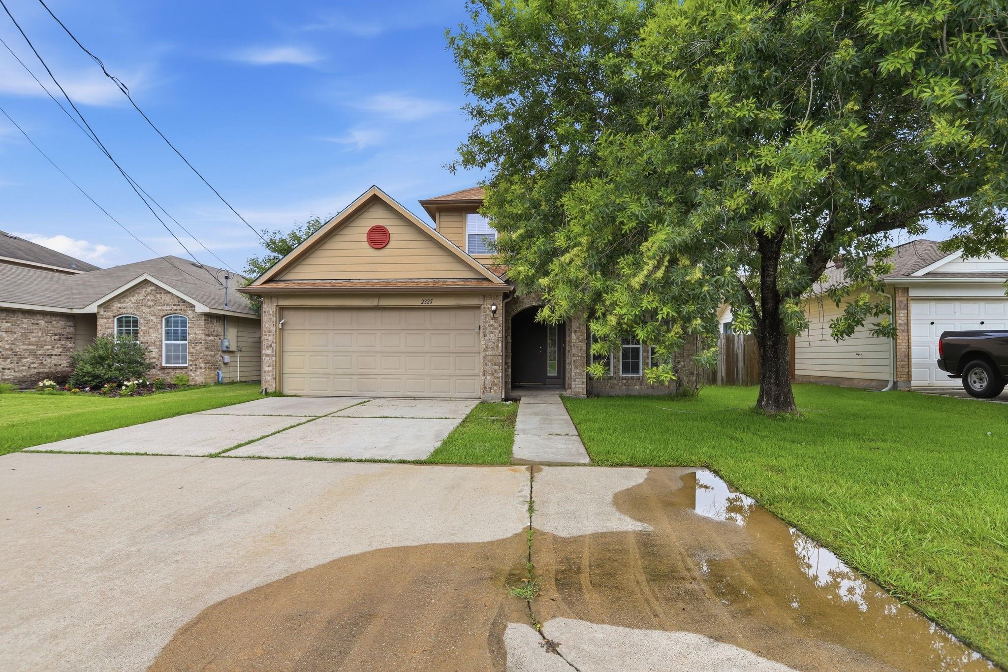 2325 Shady Tree Lane, Conroe TX 77301 Property Photo 1